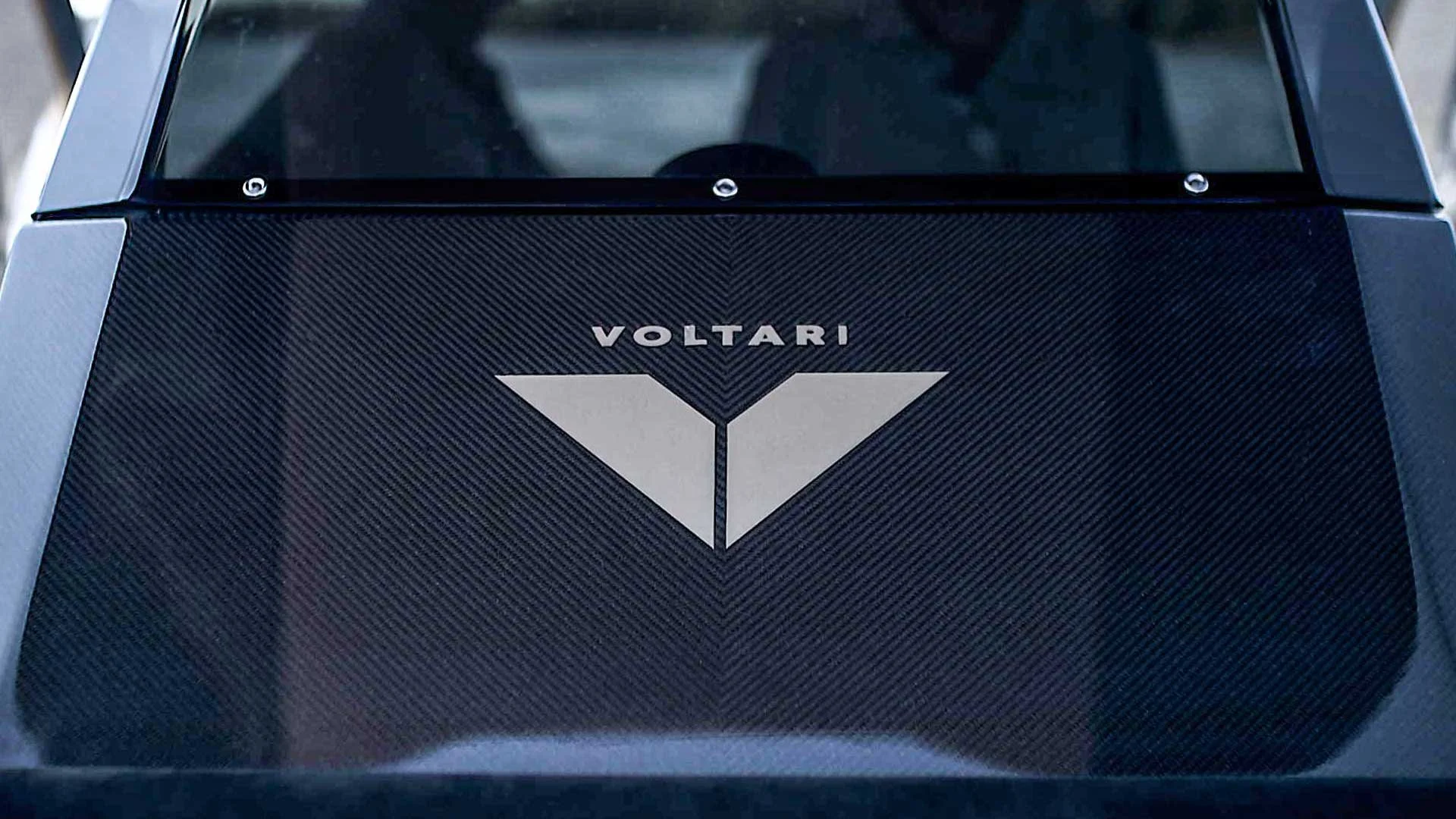 VOLTARI Product and Vessel branding - VOLTARI logo on boat console