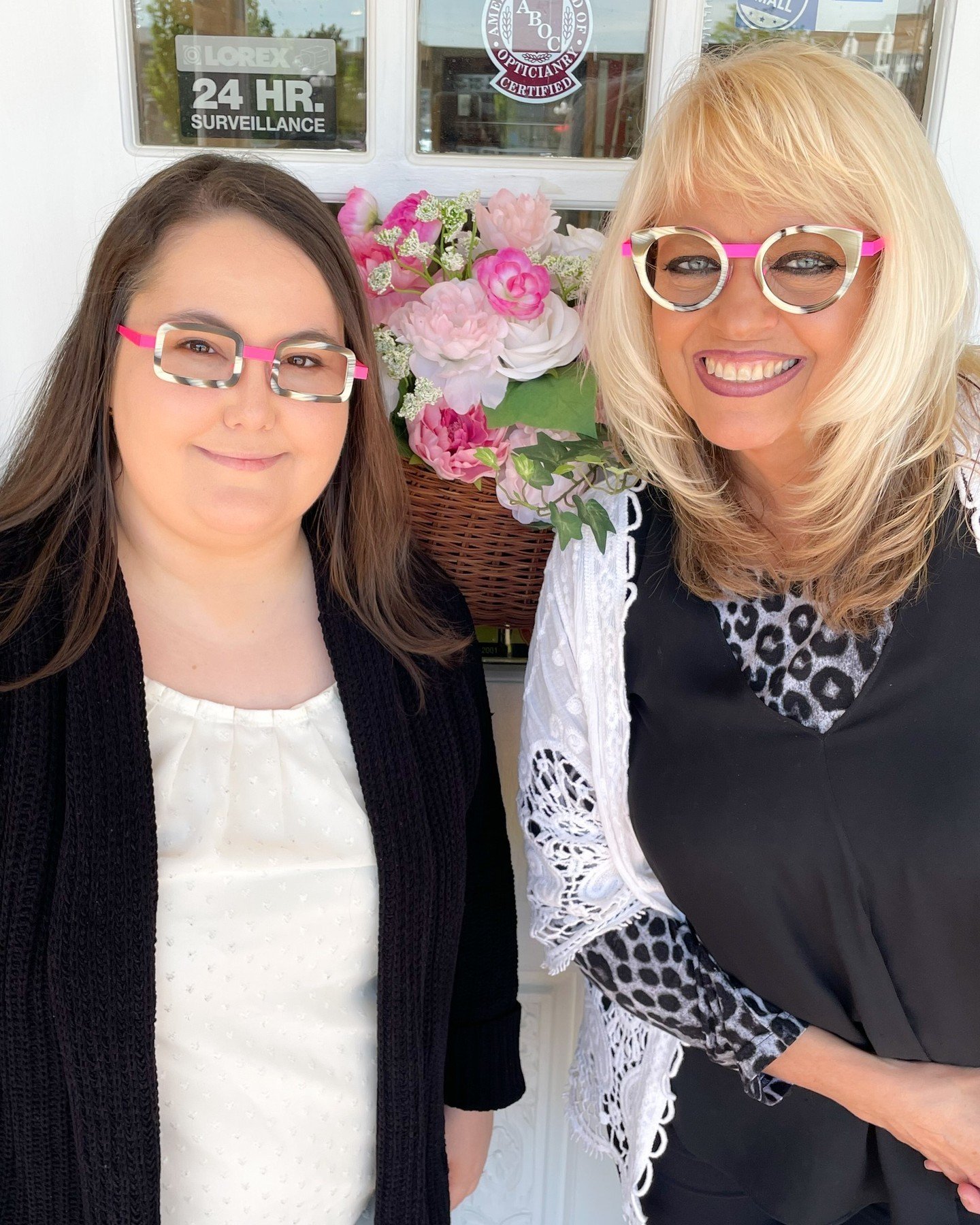 Can you tell how thrilled we are about the Sabine Be collection? 🤩

Tina: Be String 
Allyson: Be Ziggy 
Julie: Be Sweet 
Dr.Burghart: Be Casual 
Alina: Be String

👓: Sabine Be

#SabineBe #Howexcitedcouldwebe #eyewearwithheart #BeUnique #frencheyewe