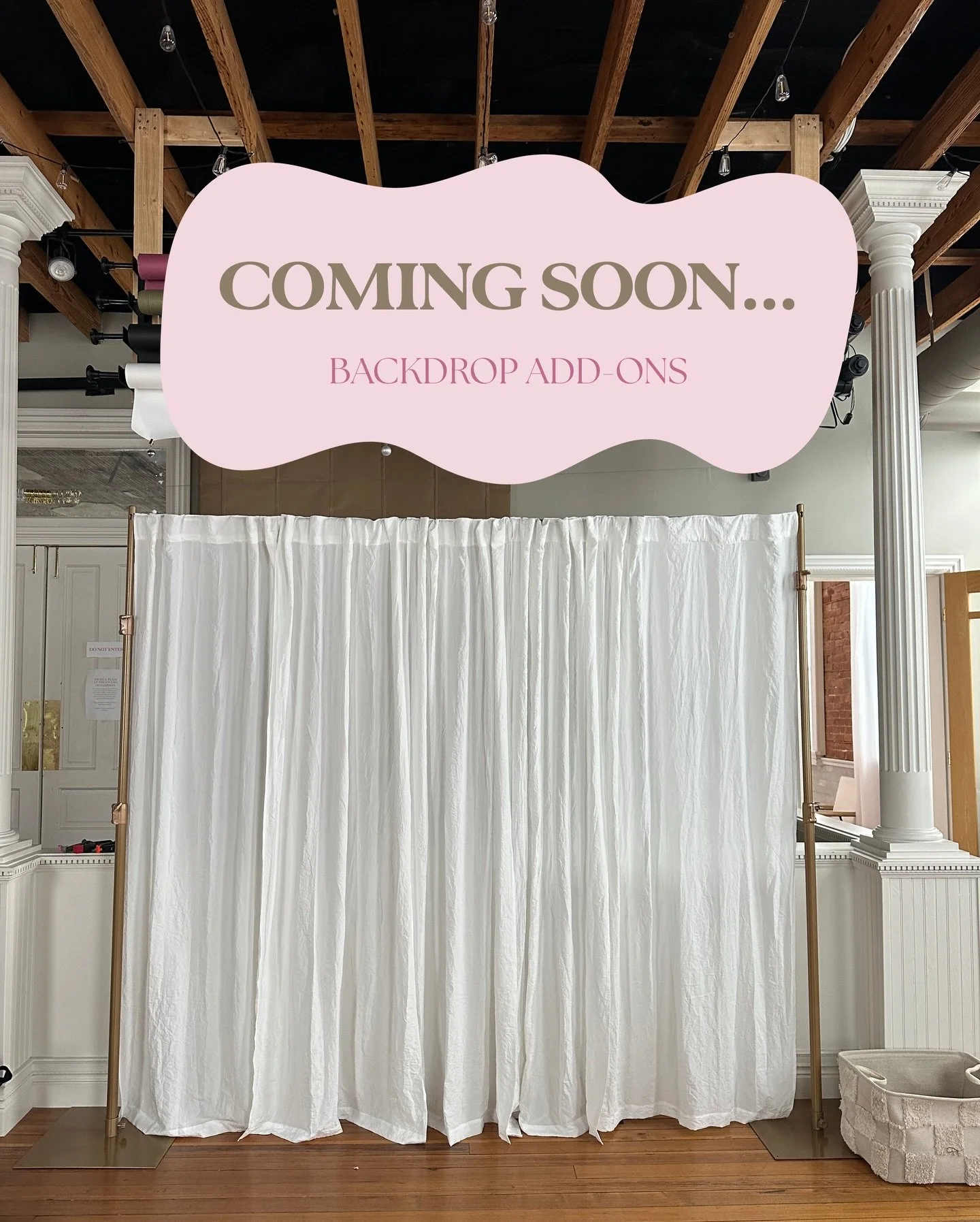 Coming soon&hellip; 🤩 Backdrop add-ons!

The studio offers a wide variety of spaces to shoot in but why not add more?! Our new 10&rsquo;x10&rsquo; stand will offer a variety of backdrops that you can add on to any rental.

How it will work: 
-book y