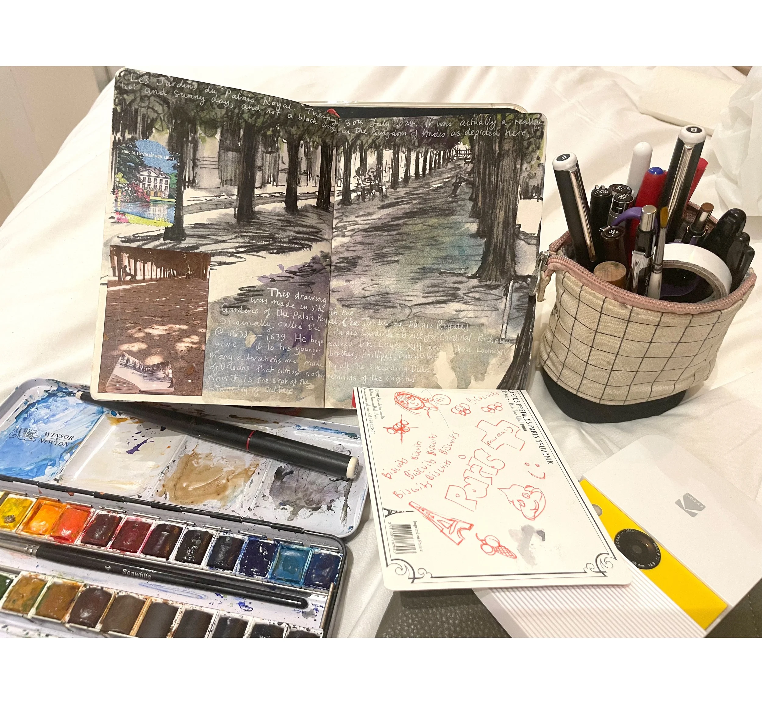 paris jardin scene.jpeg