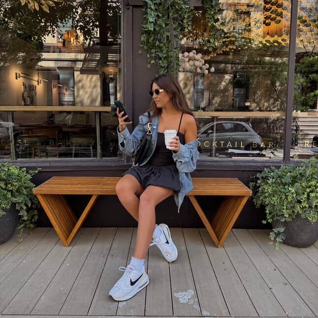 @erikakarl__ takes on NYC in a violet rapid 😍 Looking beautiful!