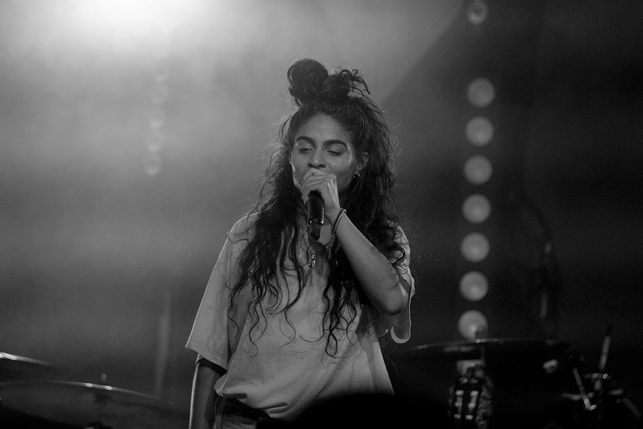 jessie_reyez_bnw_portrait_talking.jpg