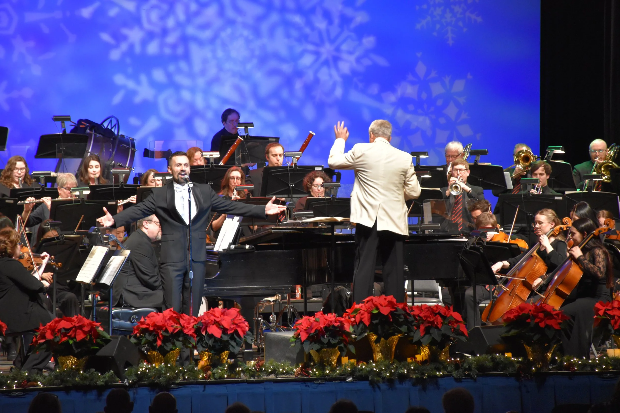 Justin lauded for his “remarkably versatile and powerful voice” in return to Terre Haute Symphony