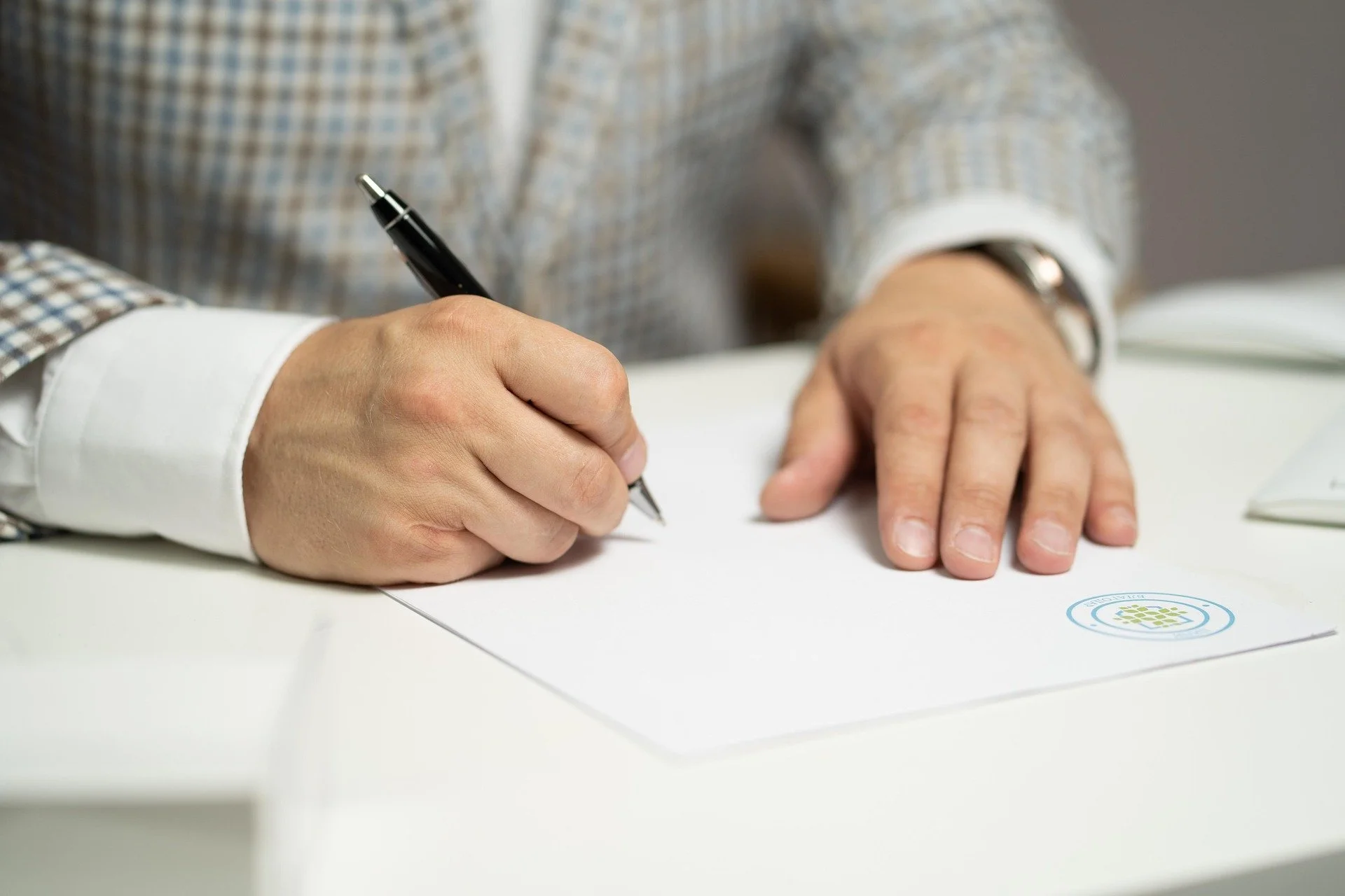The Day-Rate Challenge: Getting a Mortgage as a New IT or Medical Contractor