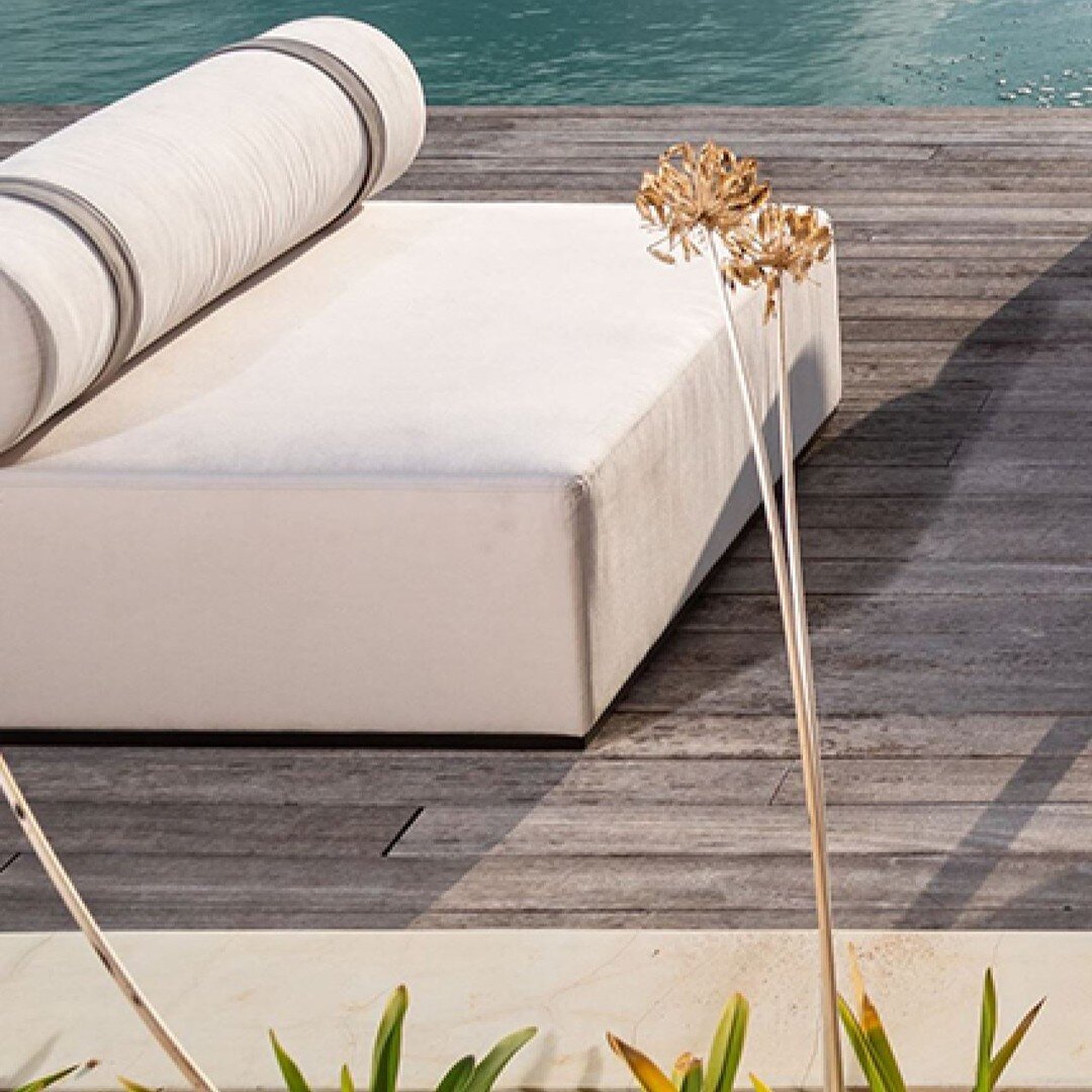 Whether you want to give your guests a place to lounge poolside or deck out a whole patio with comfortable seating, we have something for everyone.

#divanolounge #divanoloungeusa #outdoor #furniture #outdoorfurniture #outdoordesign #outdoorliving