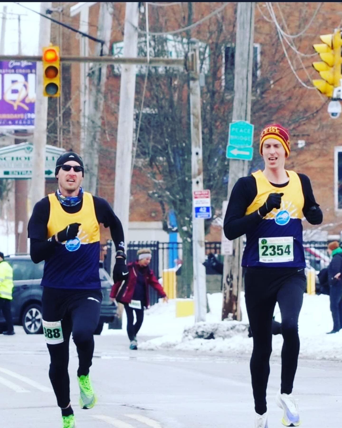 ECRC had some great running this weekend at the Buffalo Shamrock Race! It was a competitive field and we were happy to be a part of a great racing day! Thank you to @dianesardes for her great pictures as always! ⚡️&hearts;️ #ecrunclub #ECRC #buffalor