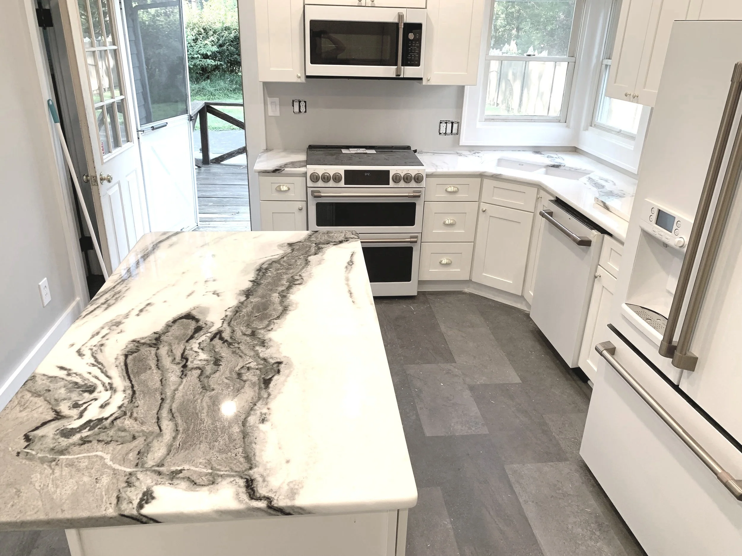 Traditional Kitchen Remodel by Timeline Construction project photo