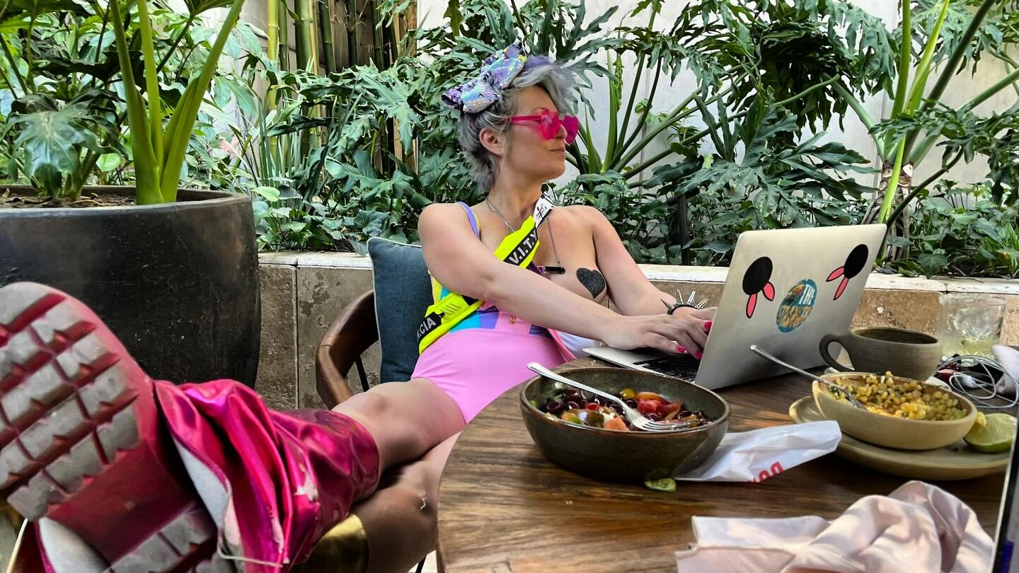 Goodbye momma Mexico. Thank you for your endless beauty, warmth and healing powers. I will miss you something terrible. PS - this outfit is a really good way to get in trouble at SoHo house 😞 apparently they have &ldquo;standards&rdquo; for decency.