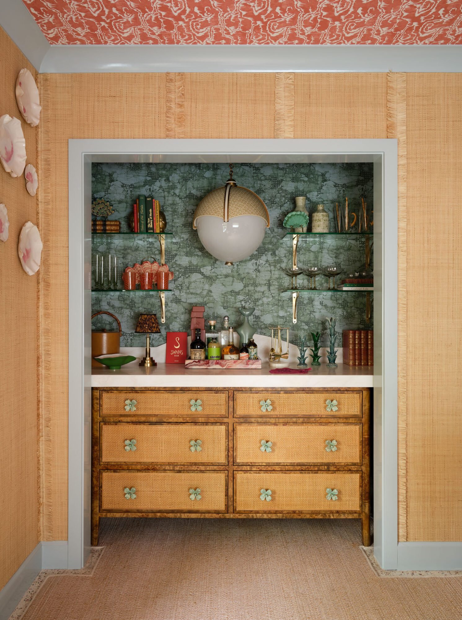 Coastal chic interior design at Kips Bay