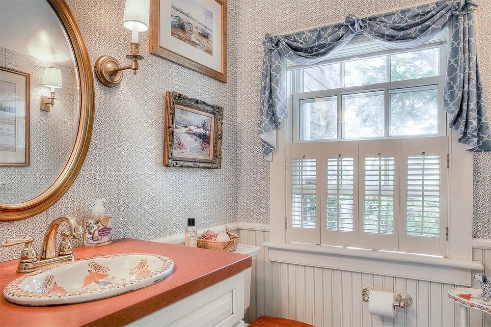 Luxe_and_Livable_Interior_Design_Blog_by_Maloney_Interiors_Portsmouth_Rhode_Island_Kimberly_Fleming_Real_Estate_12.jpeg
