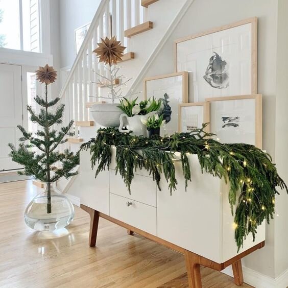 ModernNeutralChristmasDecor.jpeg