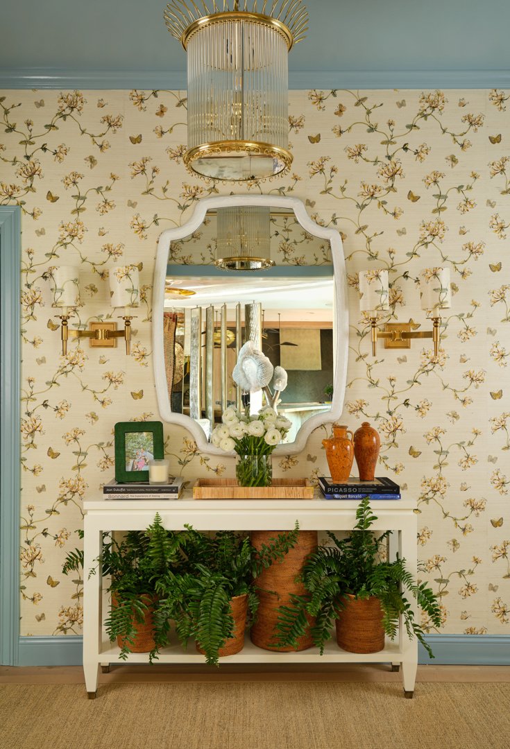 Coastal chic interior design at Kips Bay