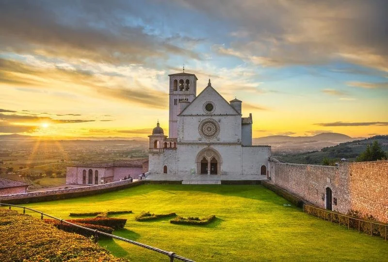 bg-Assisi-San-Francesco-Or-Saint-Francis.jpeg