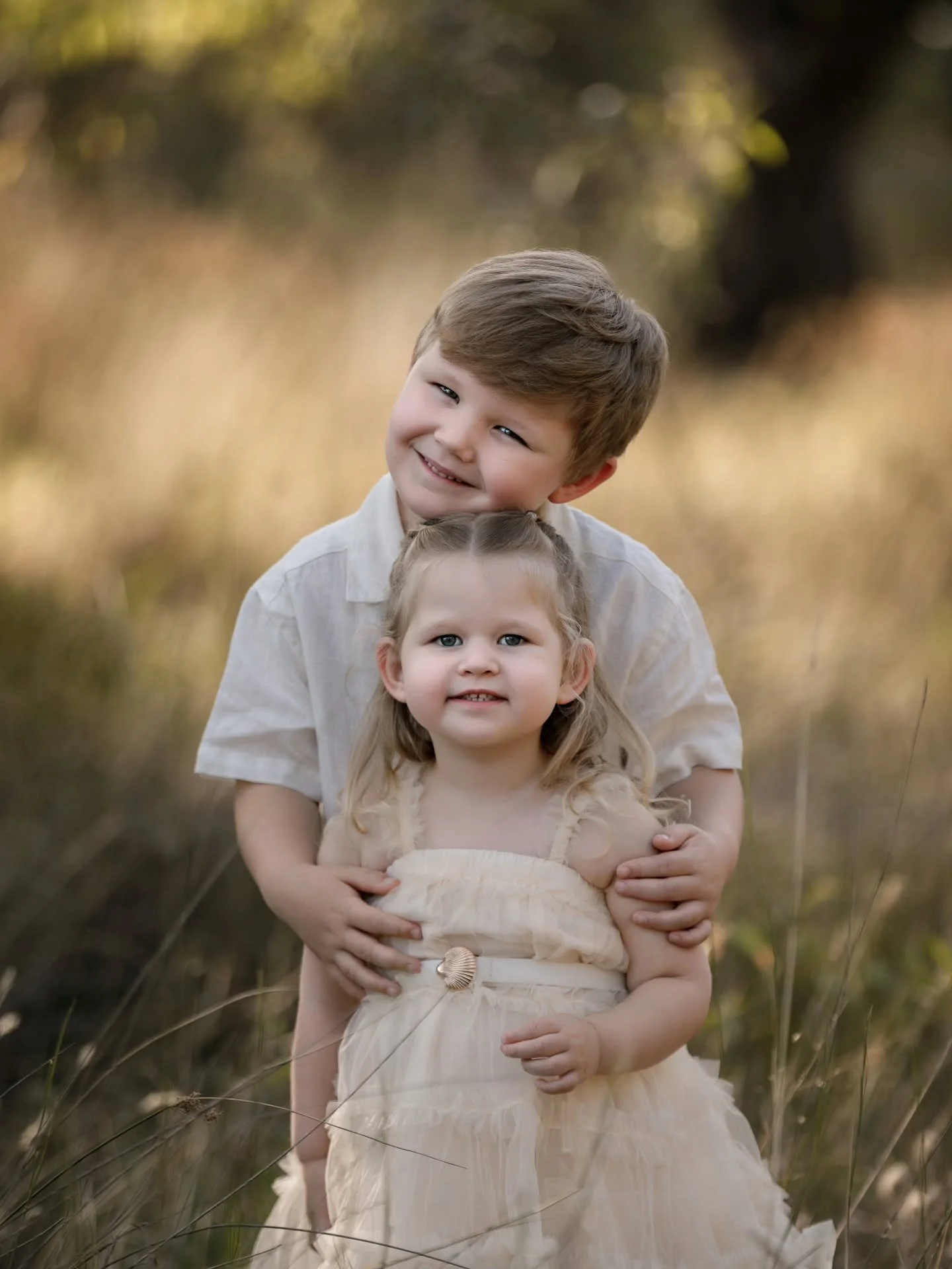 Missed out on Mothers Day Studio Minis?

Or maybe skipped them cos you prefer to be outdoors?
Well this is just for you! 

For the rest of Autumn, I will be offering
✨️SUNDAY SUNSET SESSIONS✨️

On Sundays that I feel deserve some extra loving, I'll b