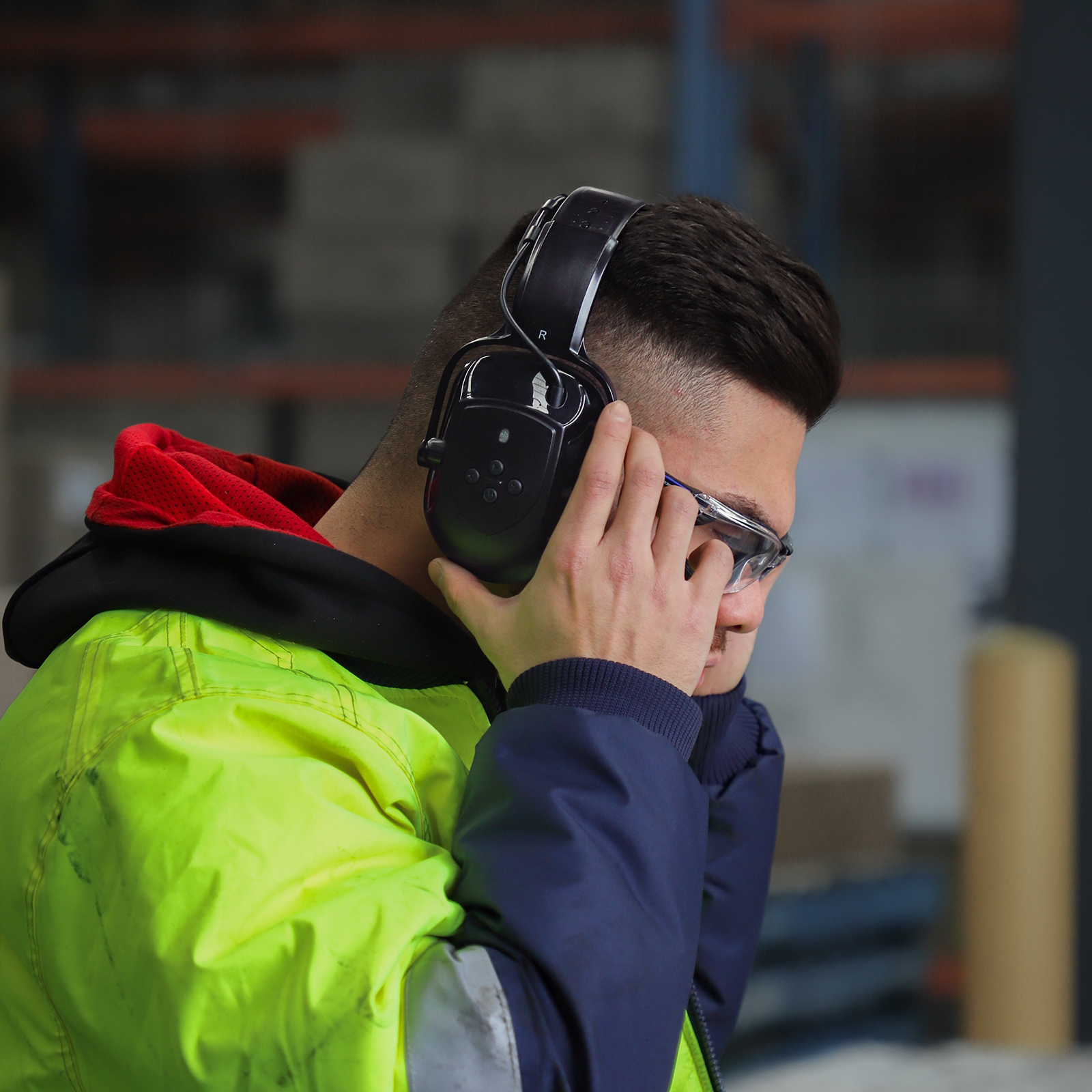 Bluetooth_Earmuffs_Maxisafe_HRE661-BT_5_SunSafe_Australia.png