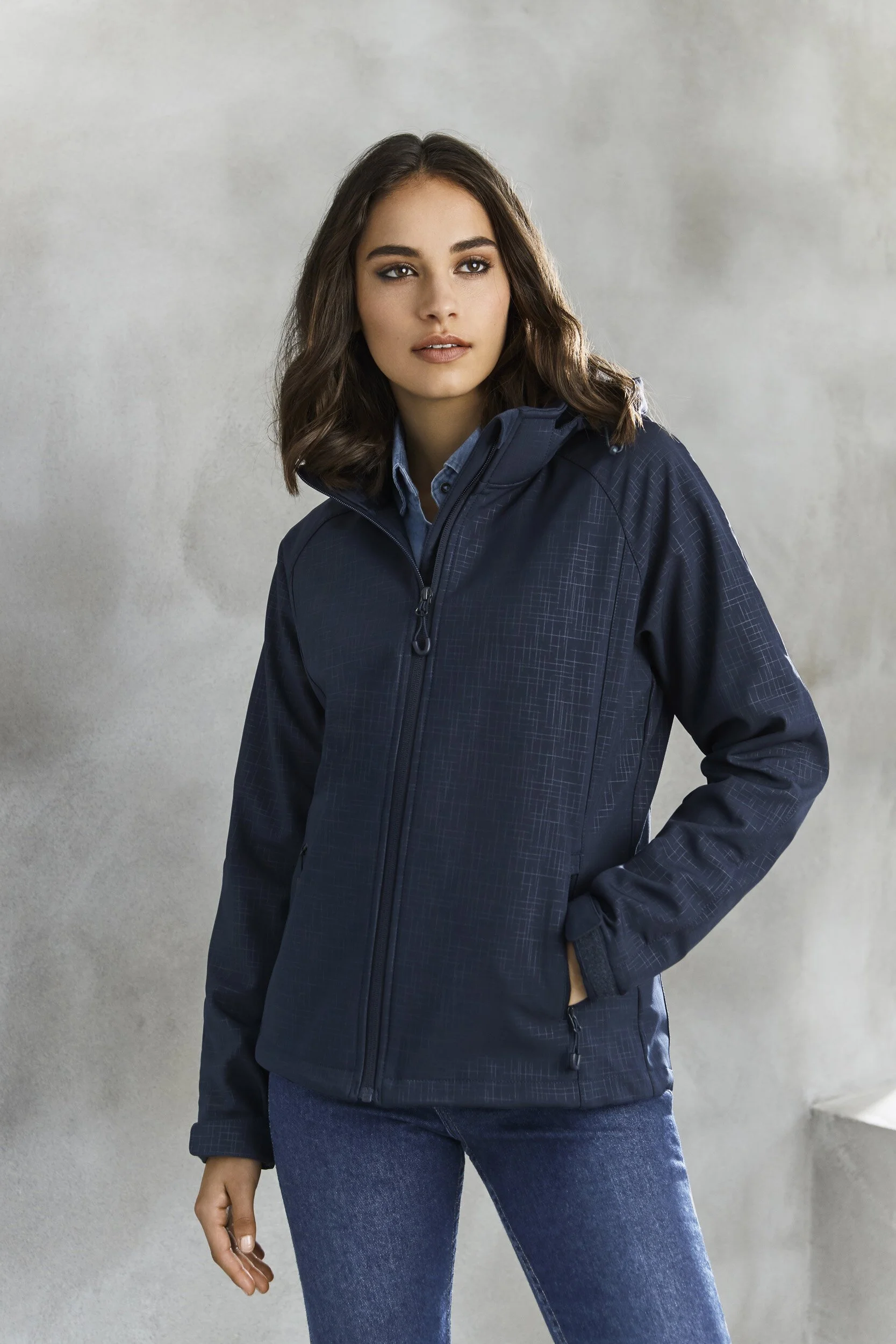 J135L_Worn_Navy_01.jpg