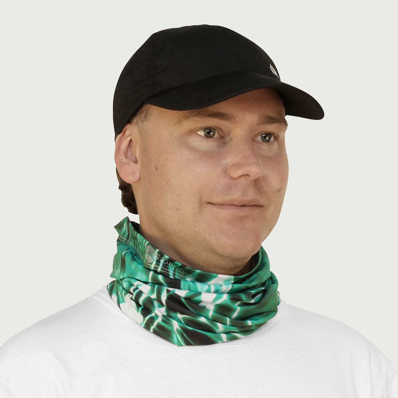Gaiter_waterripples_Matty_style_3_emerald copy.png