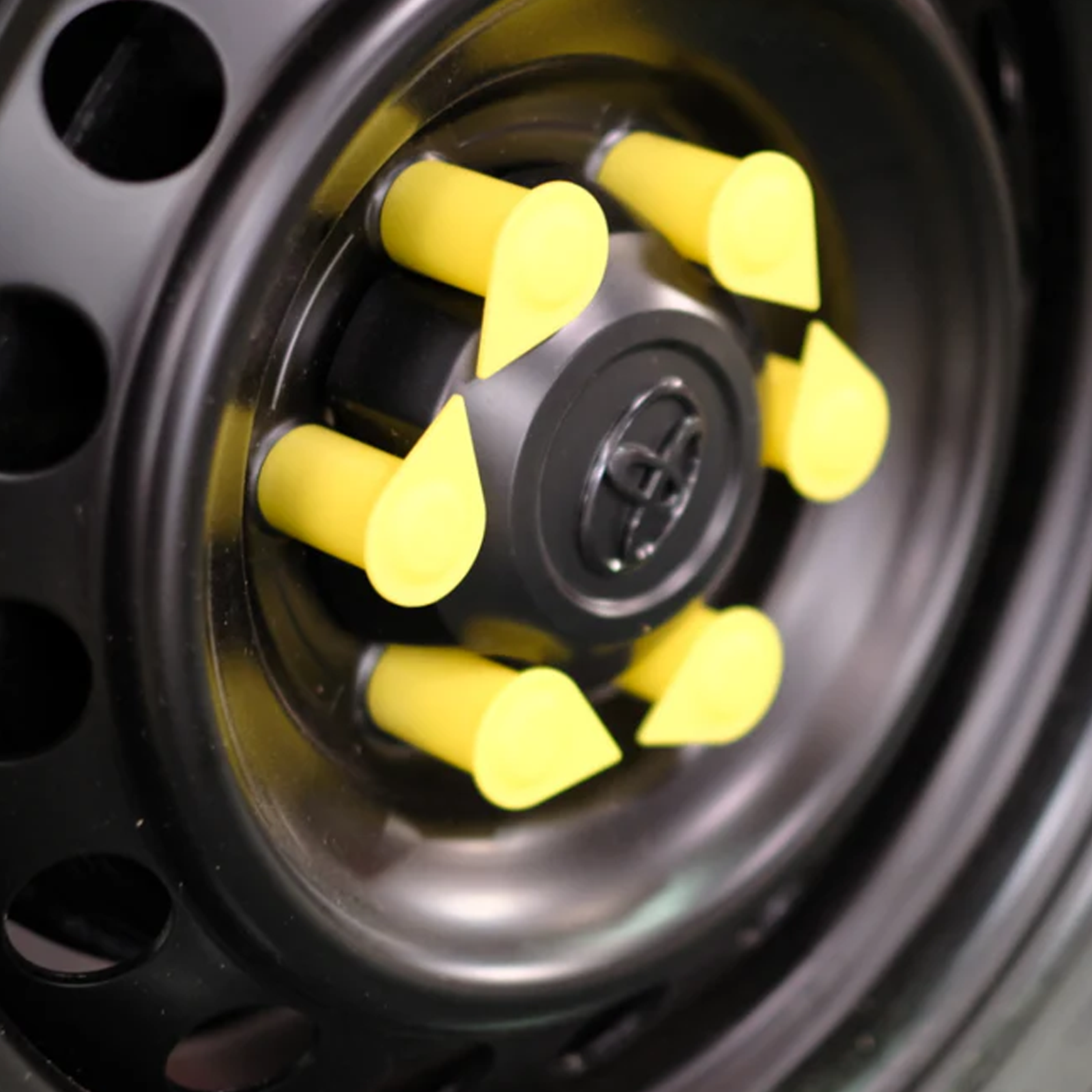 19mm-wheel-nut-indicator-on-hilux-acot500-safety-products-australia