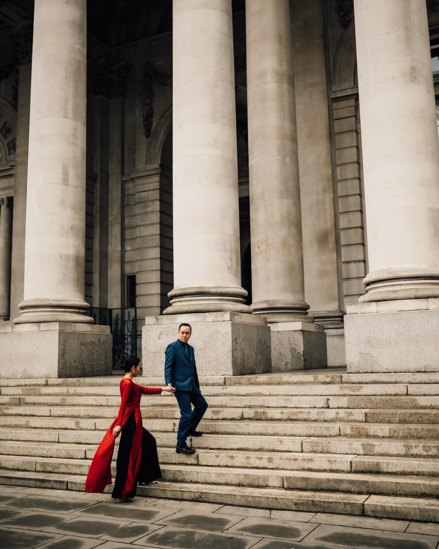 V&amp;T in London 🤍 an engagement shoot in the city

#londonengagementphotographer #londonengagement #citylovers #gettingmarried