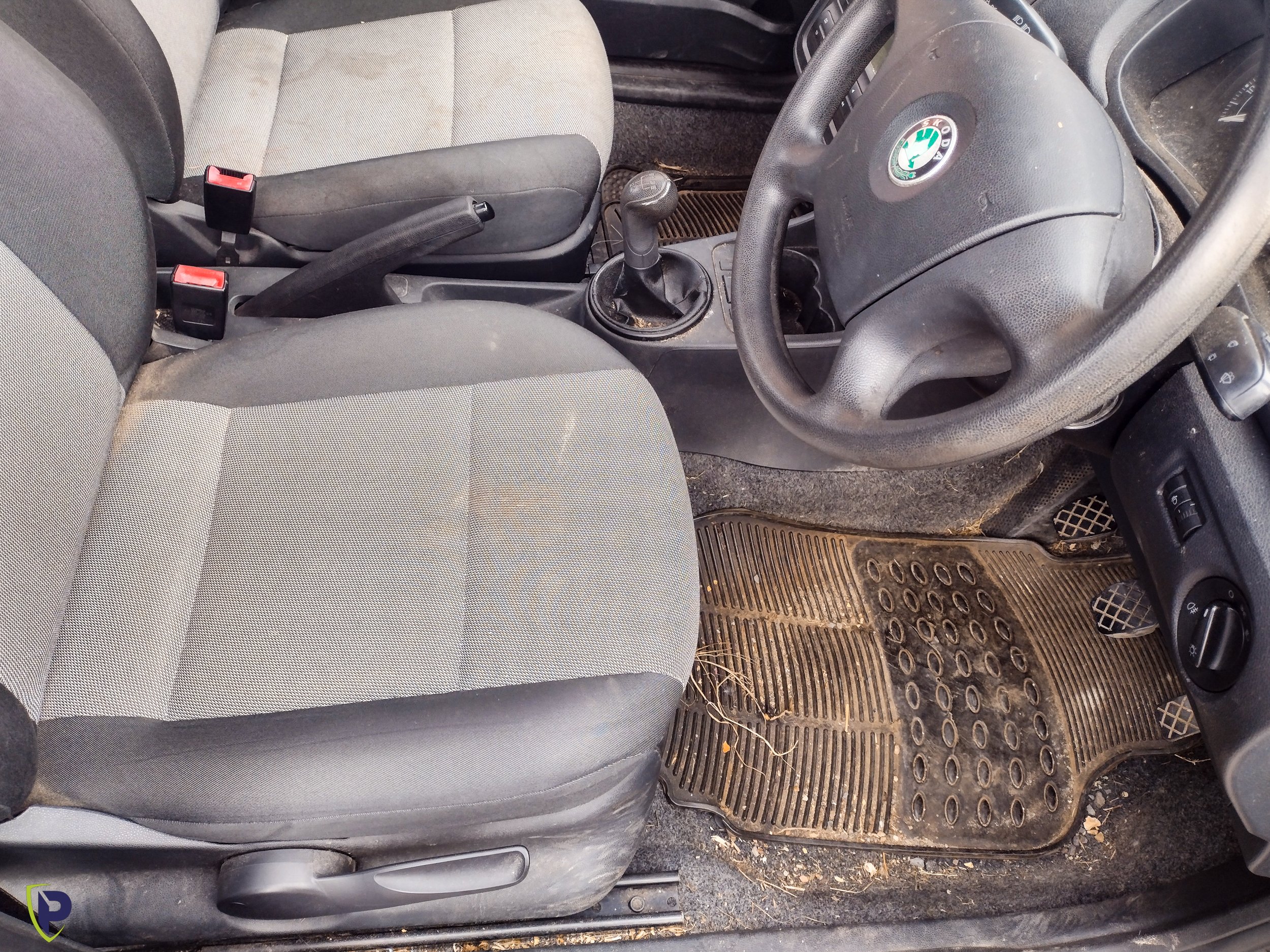 Fabia Interior Detail 101.jpg