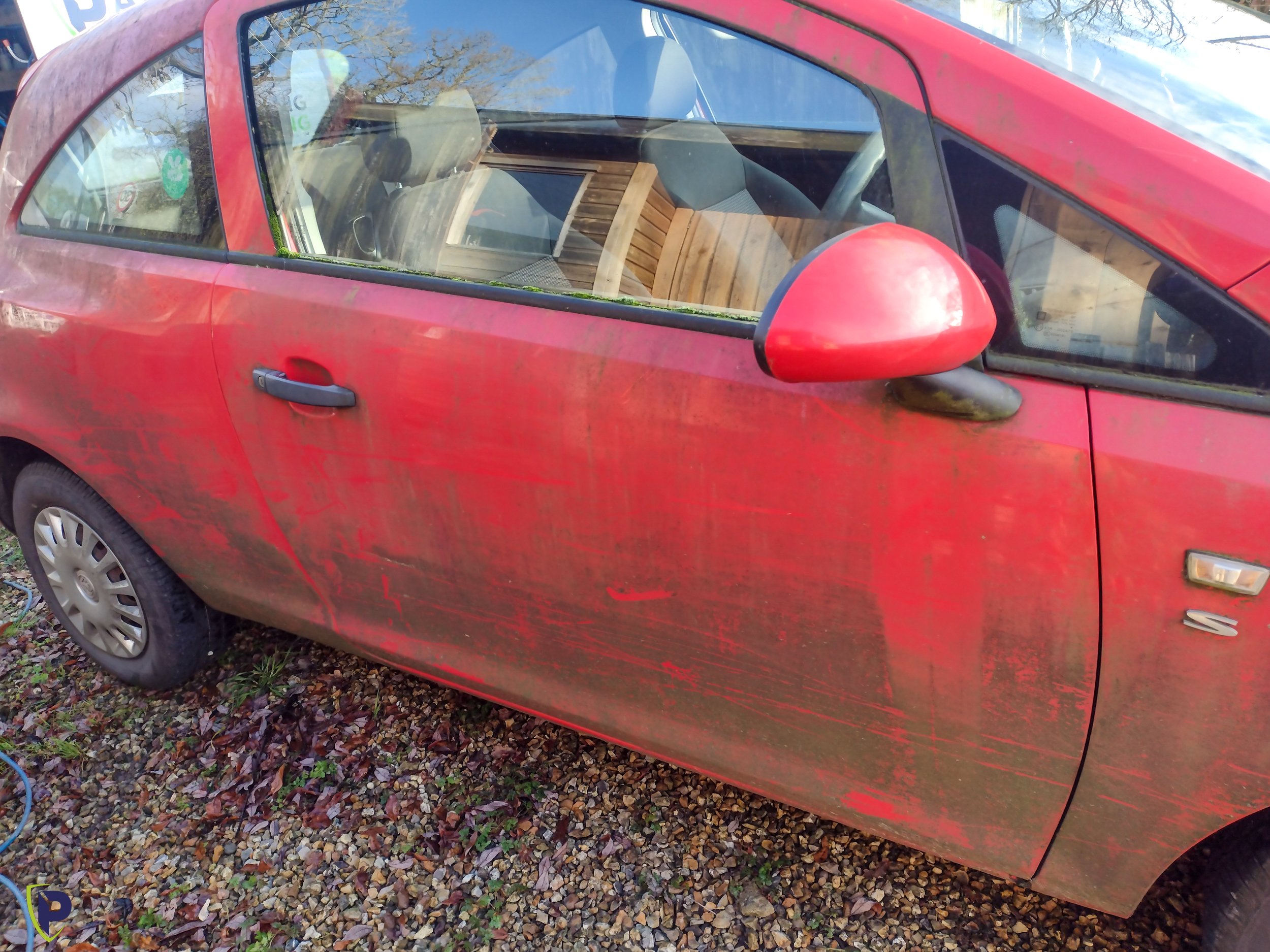 Corsa Gold Exterior 101.jpg