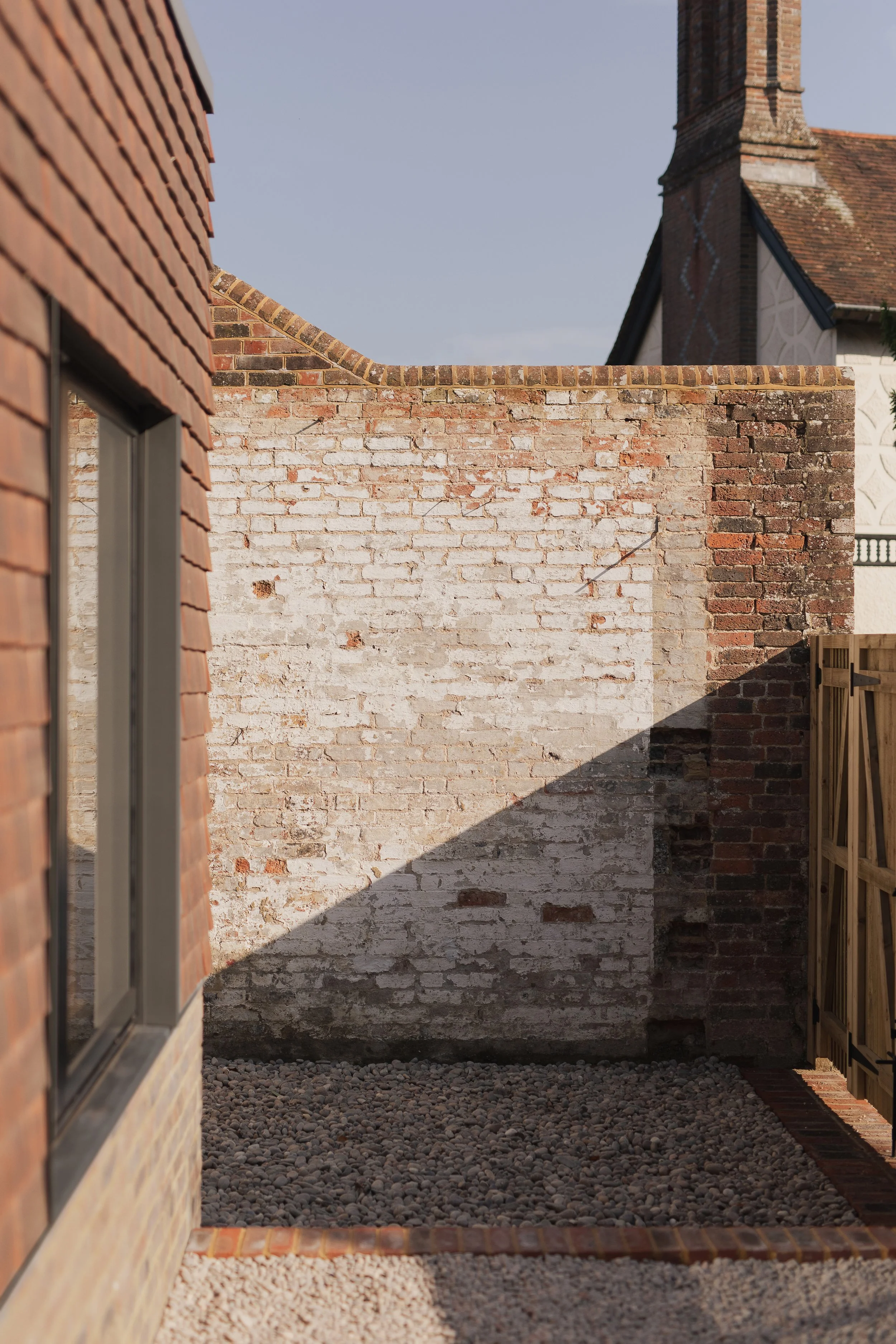EllEll Architects_Matt Gamble Photography_ Extension to a house in Lindfield_09.jpg