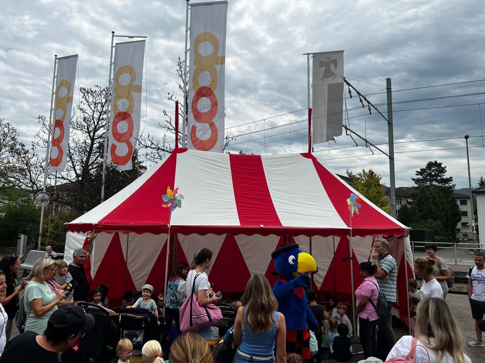 Globi zu Besuch an unserem Event