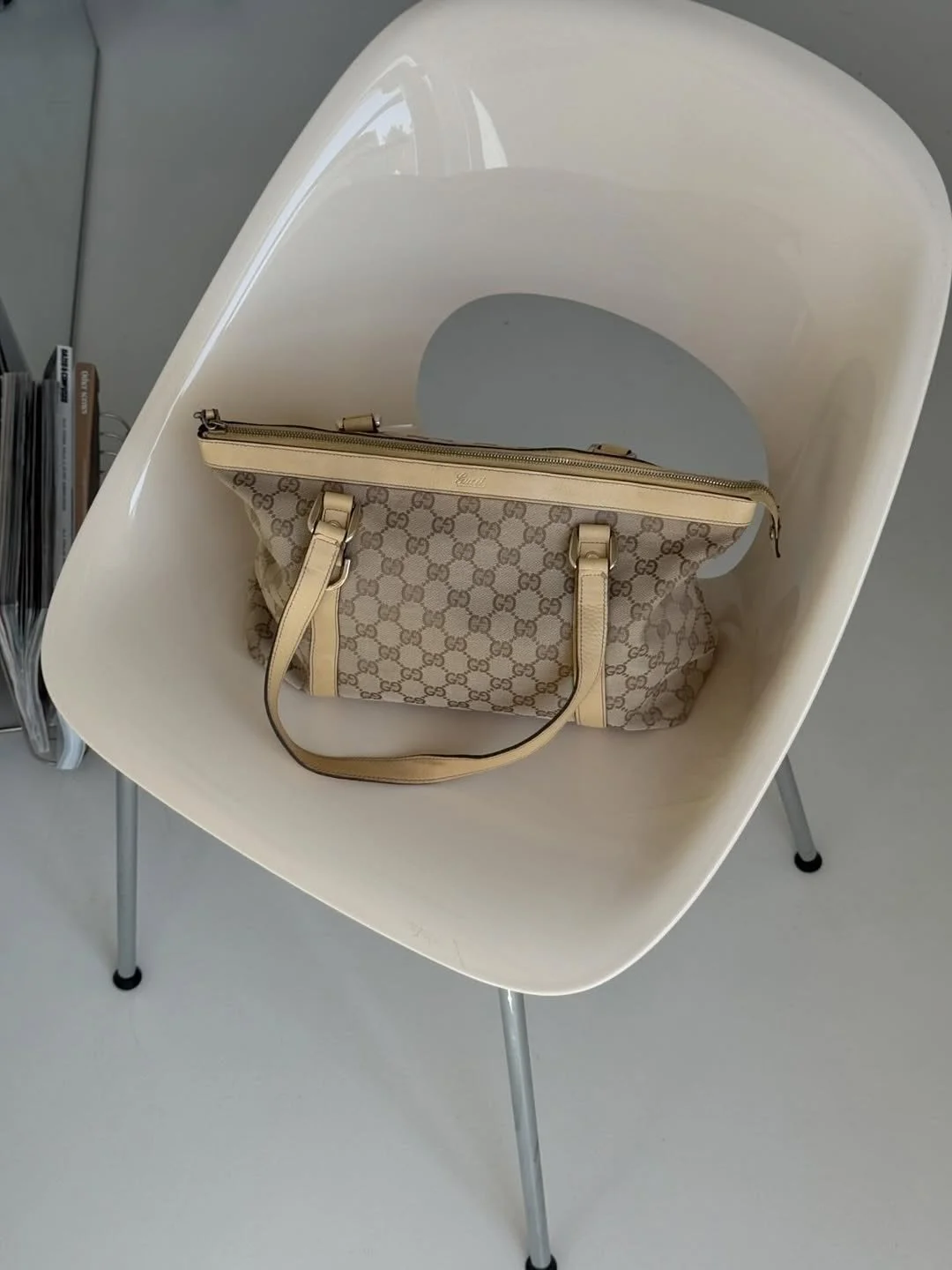 spotted at the studio lately 

campaign shoots, get ready with me&rsquo;s, bts and more.

we love seeing how different brands make the space their own - thank you for choosing nude <3

hire our west london content studio via the link in our bio.

