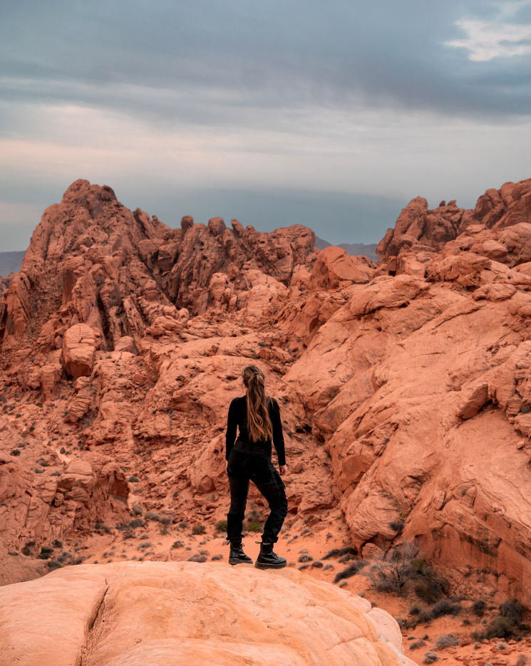 MariePierStLaurent_@thenxtescape_Travel_USA_ValleyOfFire3.png