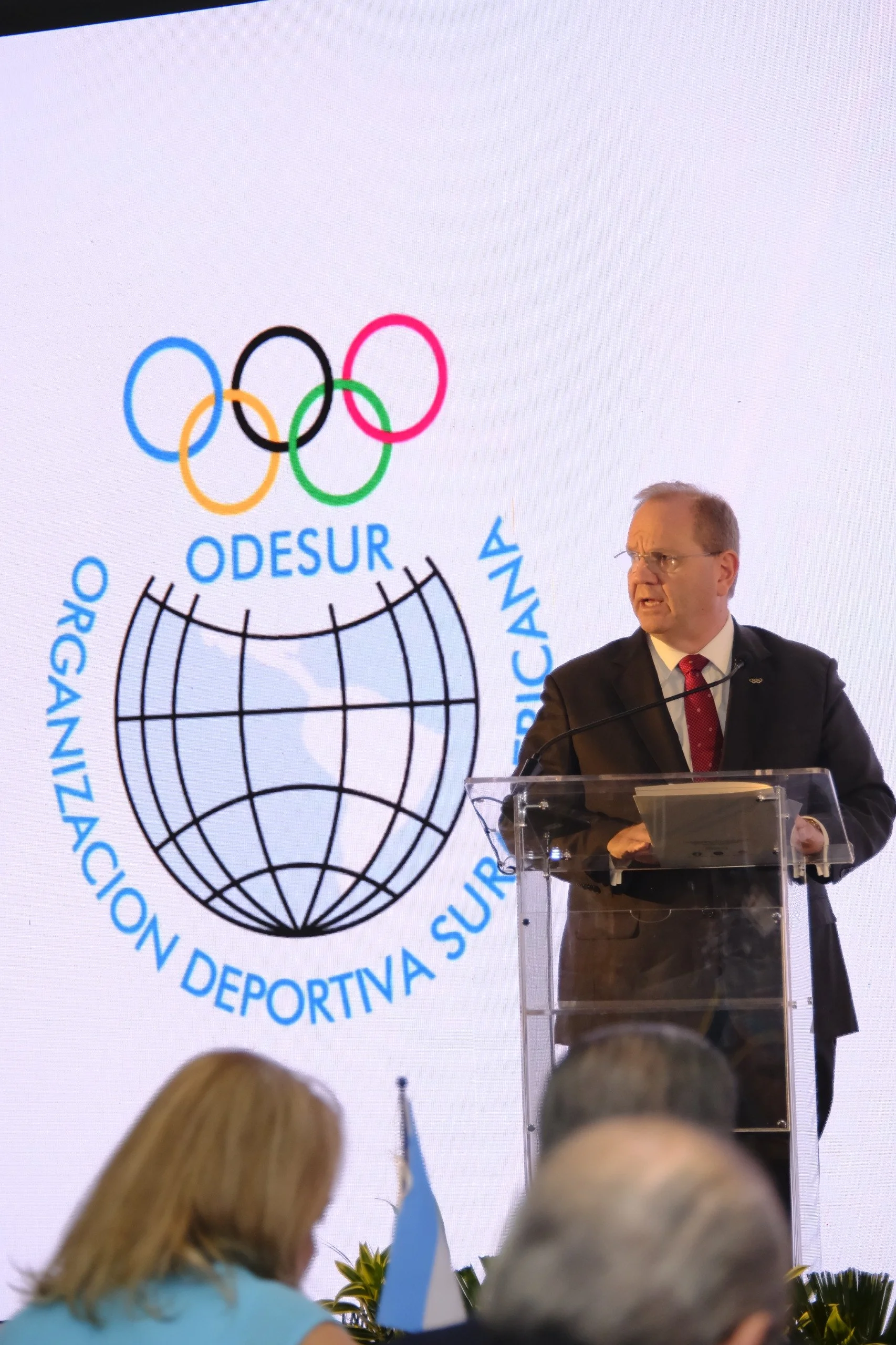 ODESUR reconoce la gestión de Camilo Pérez López Moreira y lo designa Presidente Honorario