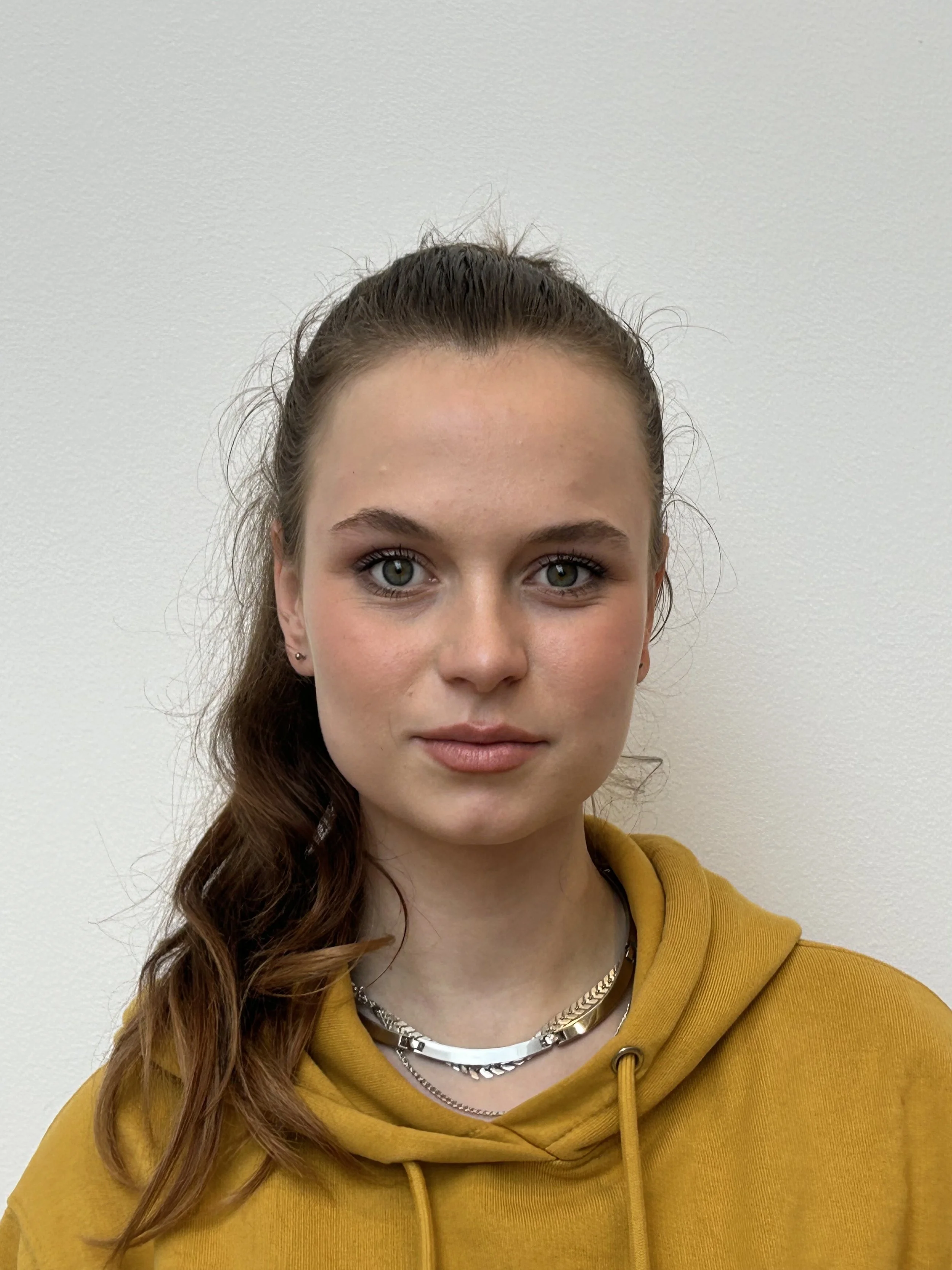 Mirthe Kamstra als Evi van Handicapable