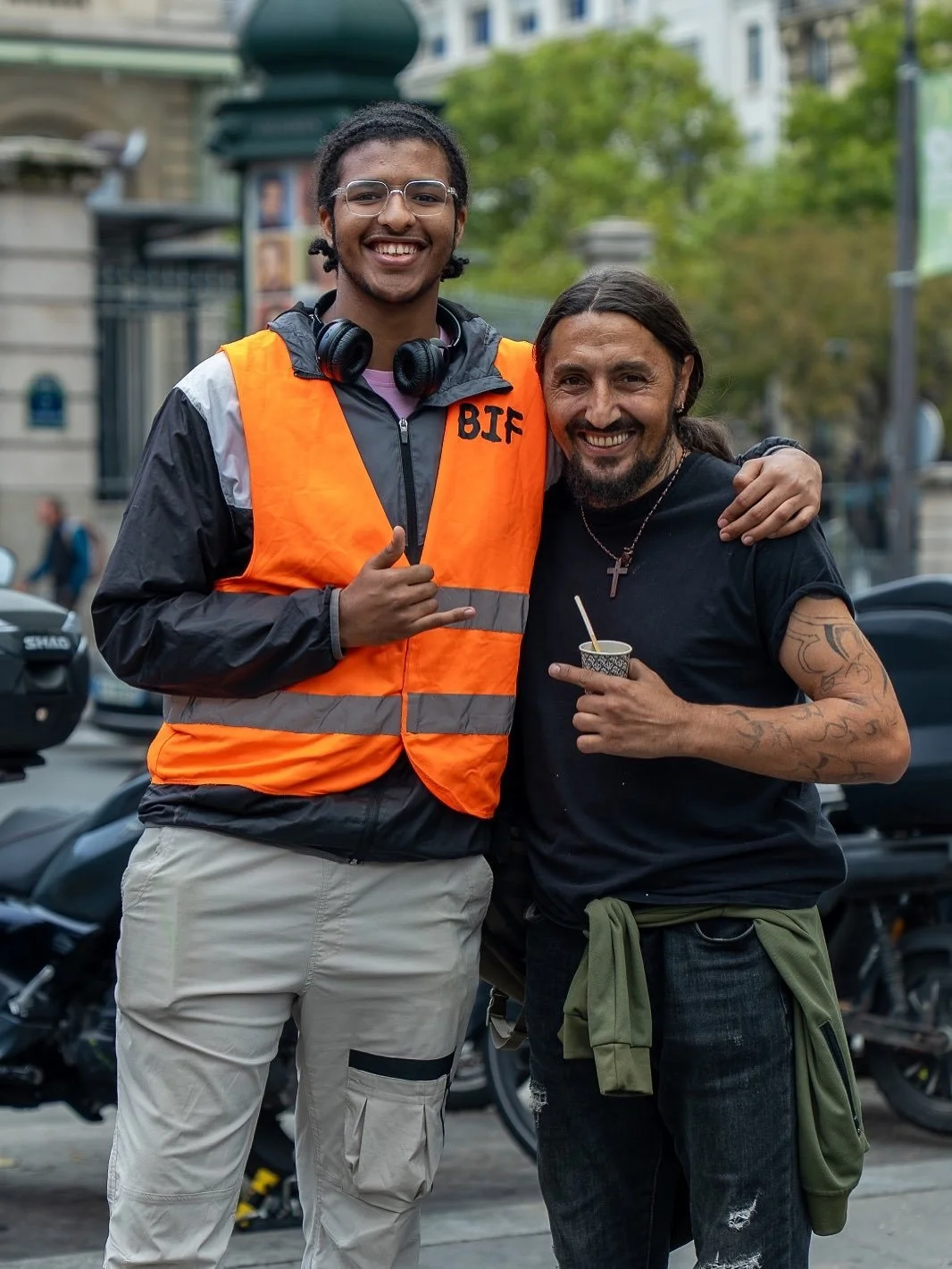 Dimanche dernier on s&rsquo;est donn&eacute; rendez-vous &agrave; R&eacute;publique pour un moment convivial avec nos b&eacute;n&eacute;voles et b&eacute;n&eacute;ficiaires pour &eacute;changer autour d&rsquo;un caf&eacute; ☕️ 🧡
les PTITS DEJS BIF s