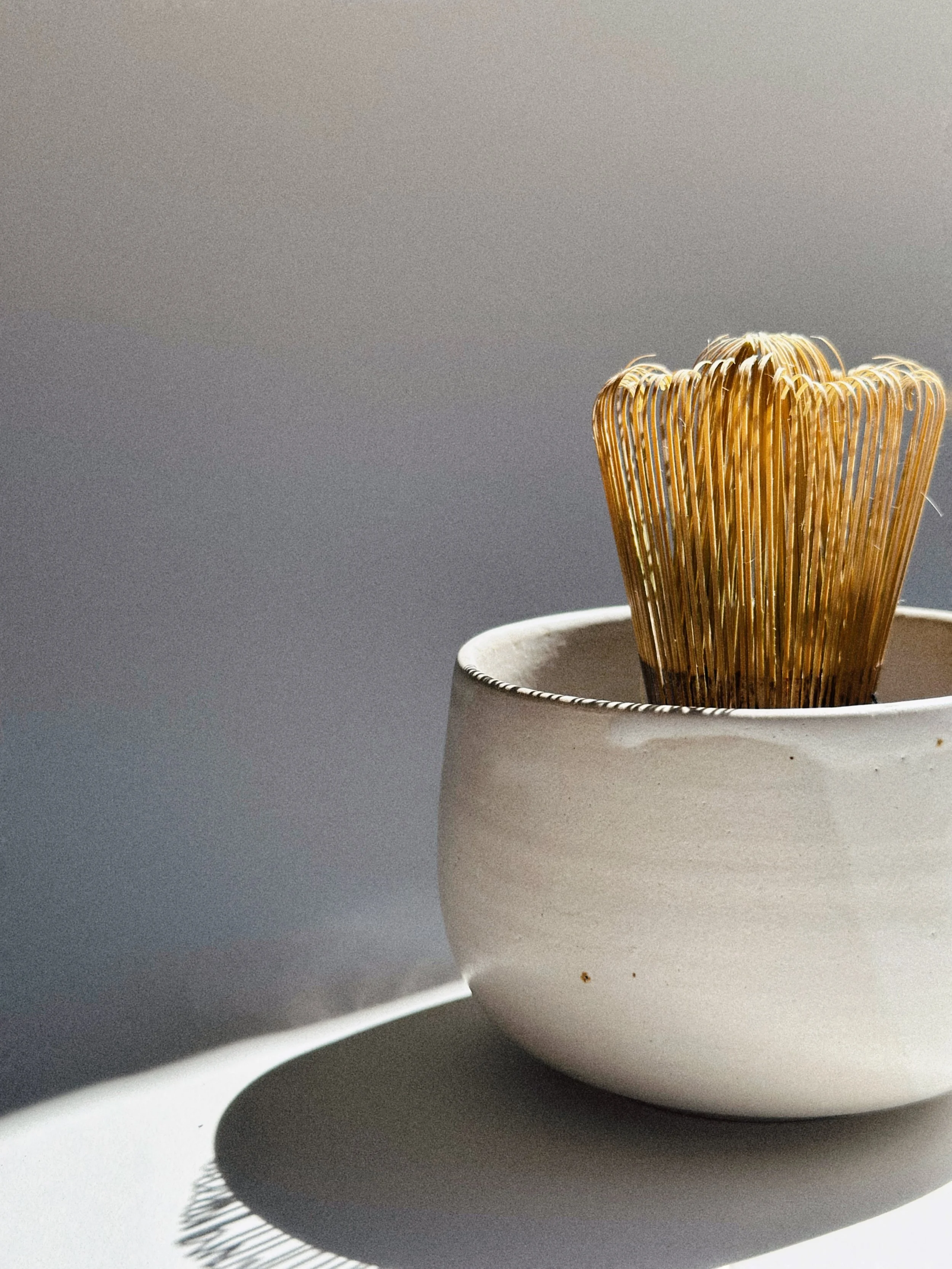 studio cup 'f r e y a' in soft white