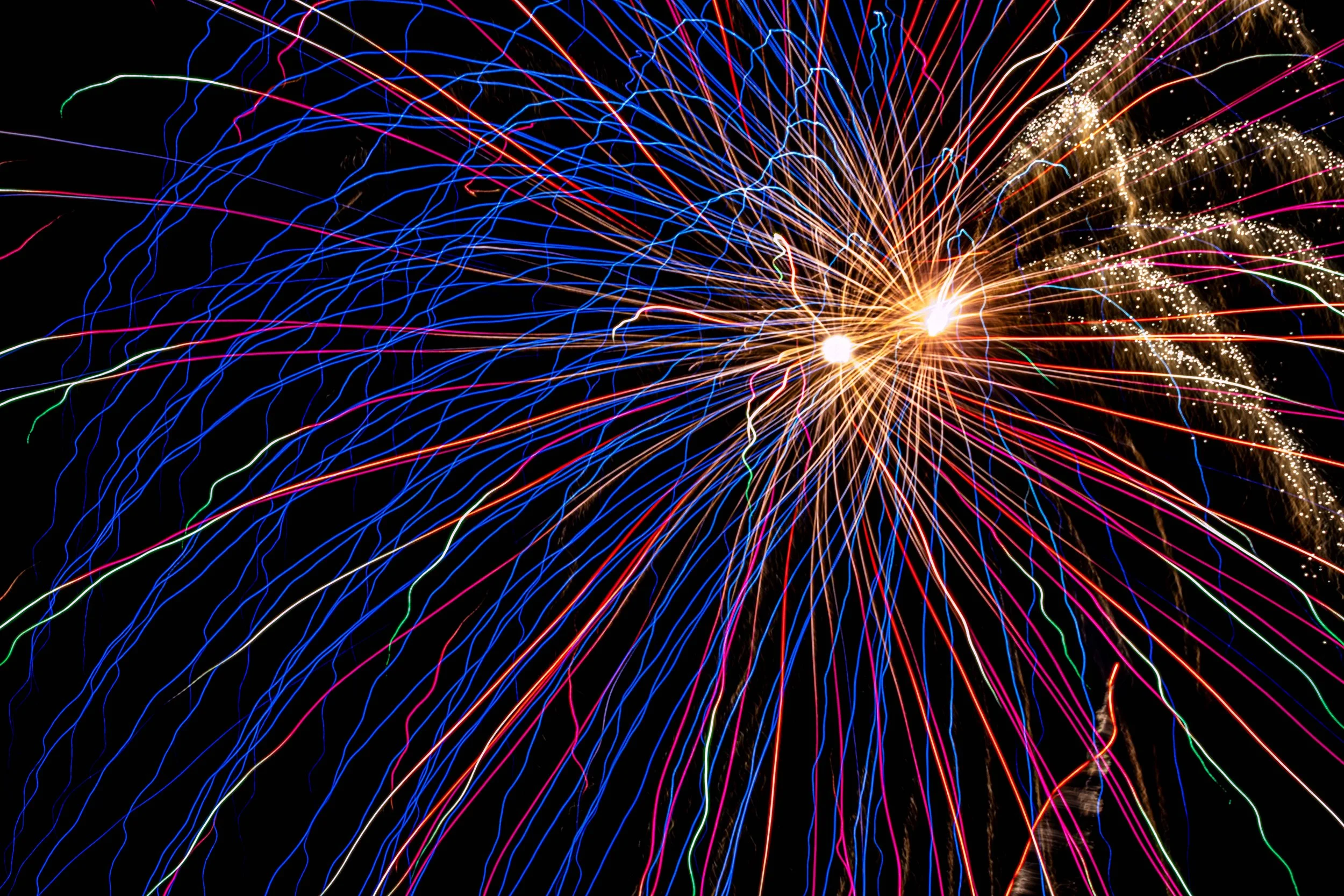 FIREWORKS_3899.jpg
