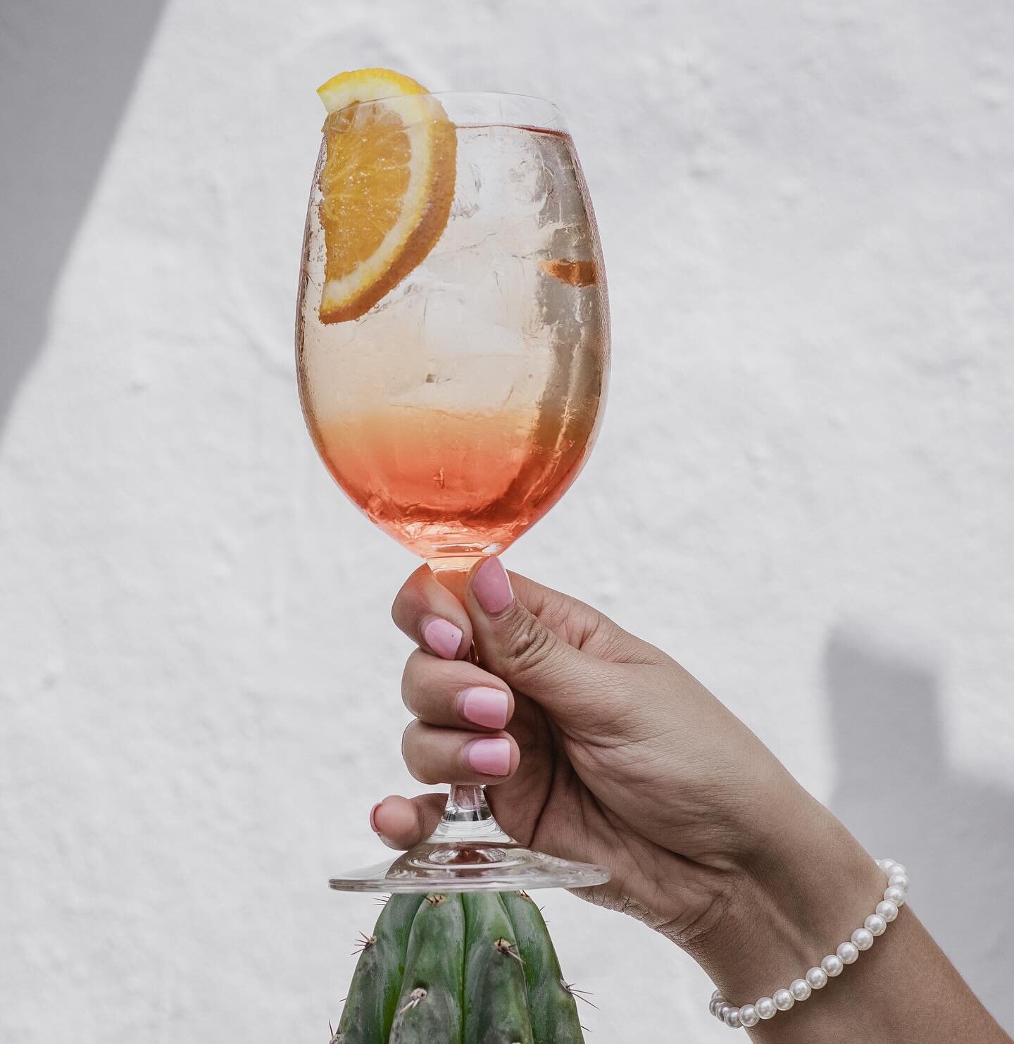 It&rsquo;s a Aperol Spritz &amp; it&rsquo;s calling your name 🍊 

We are calling it the December drink of choice! Zesty &bull; flavourful &amp; statisfying 

#milarestaurant #milarestaurants #milarestaurantatdoolhof #capetownrestaurants #capetownfoo