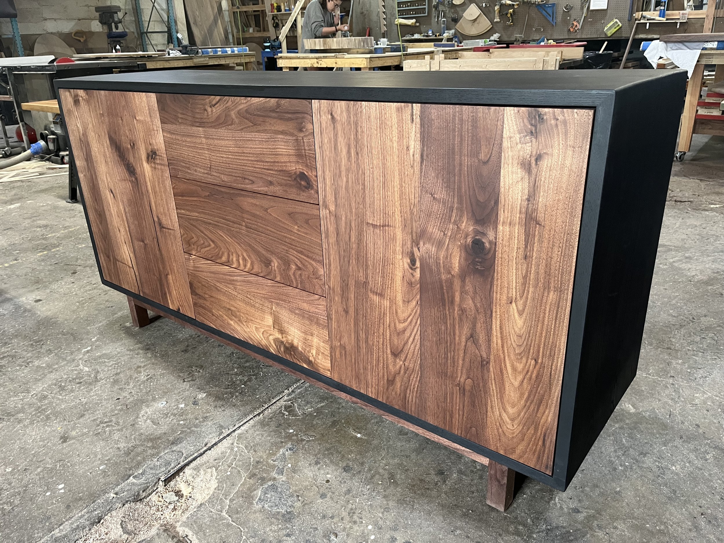 Philadelphia Table Company - Custom Furniture and Custom Dining Tables