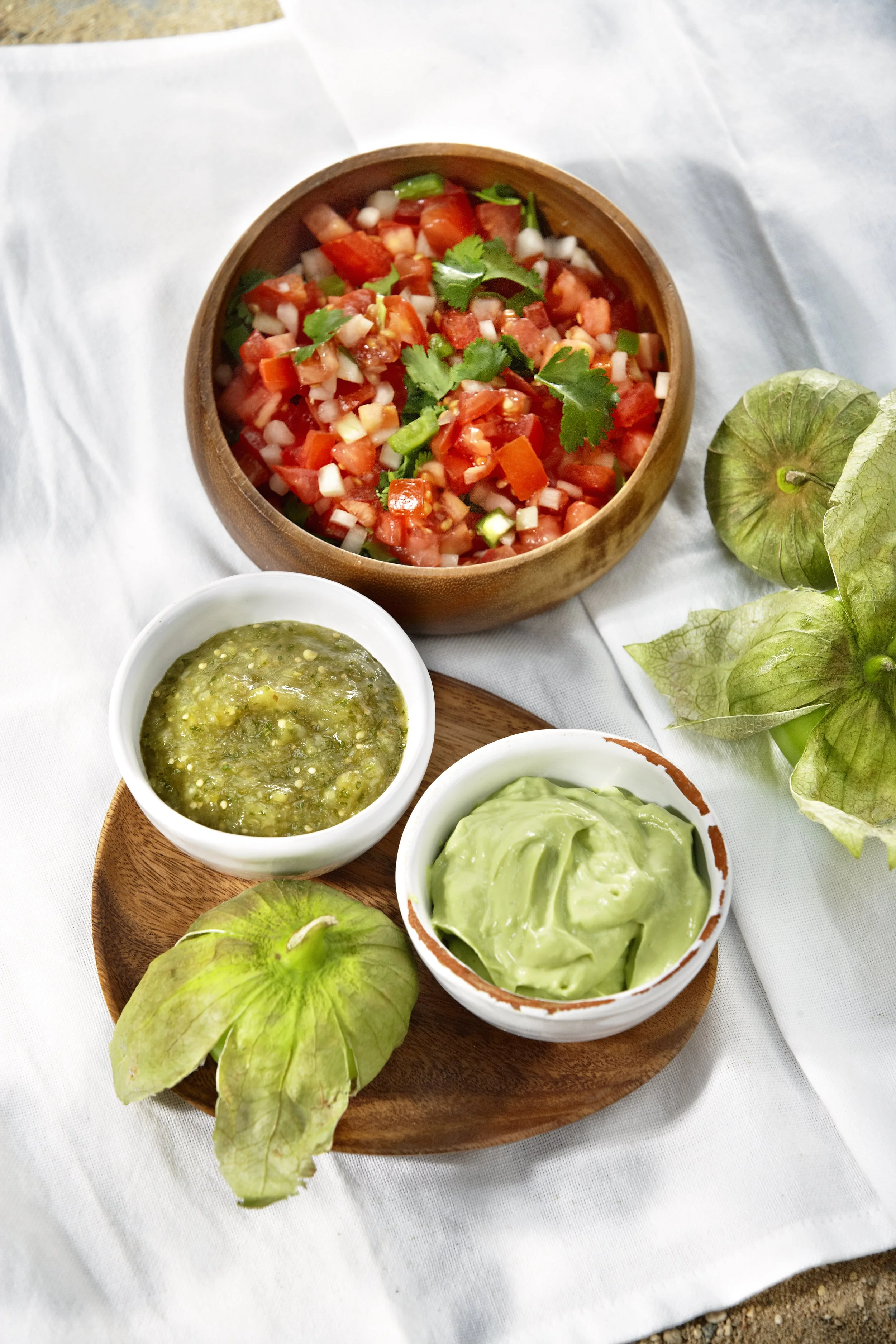 ANNA_Roasted_tomatillo_salsa_Pico_de_gallo_Avocado_cream.jpg