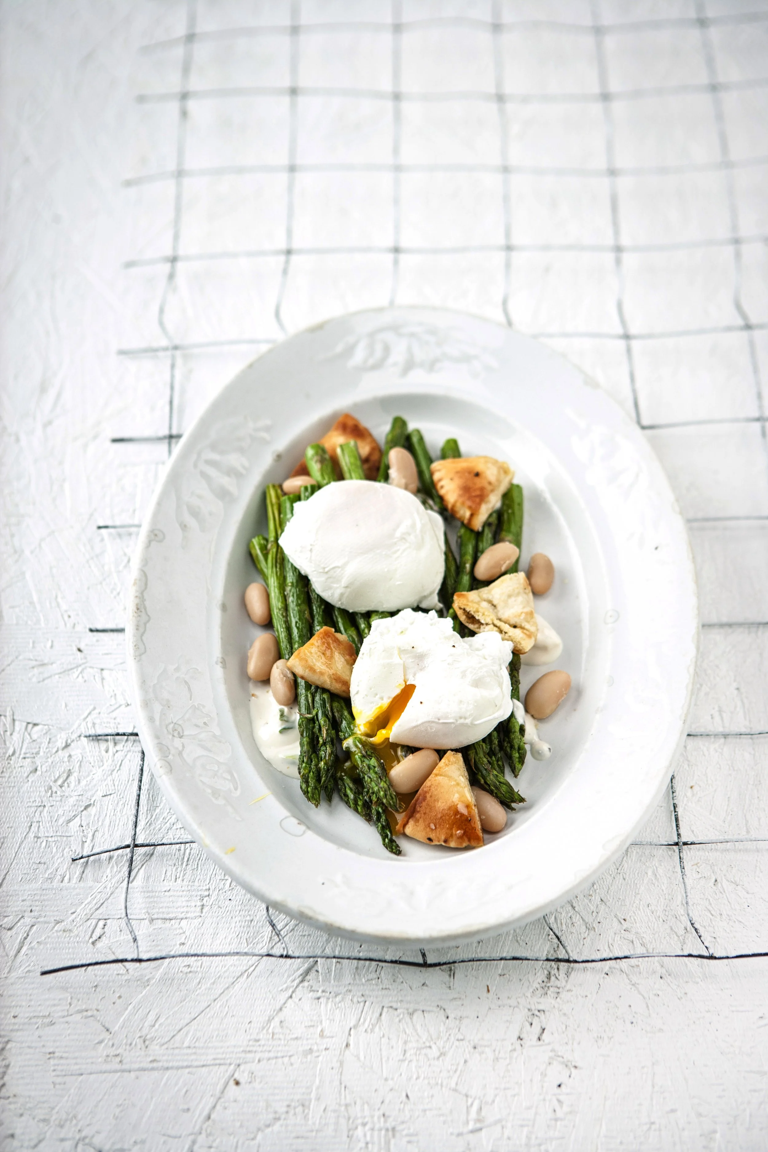 ANNA_Roasted_asparagus_and_poached_egg_salad.jpg