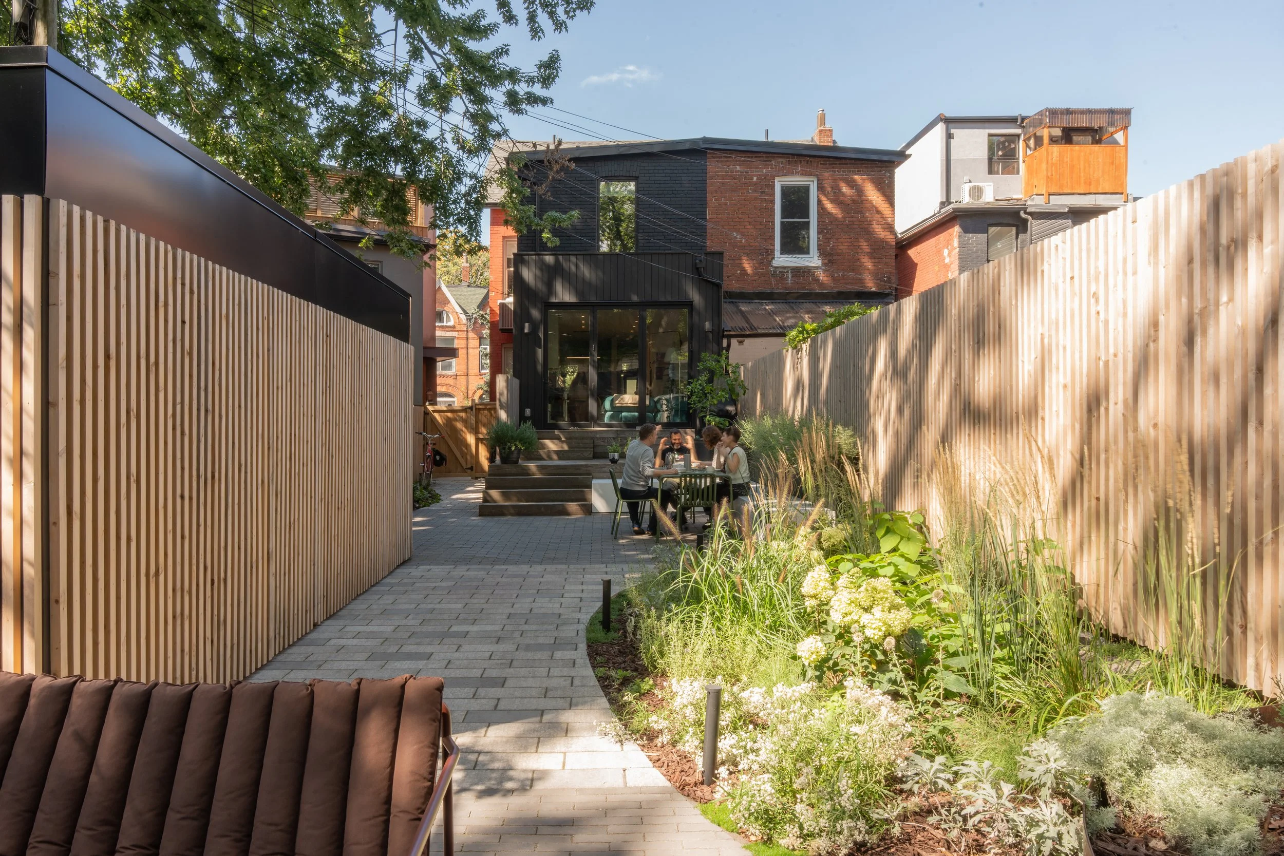 Lisgar Landscaping (7).jpg