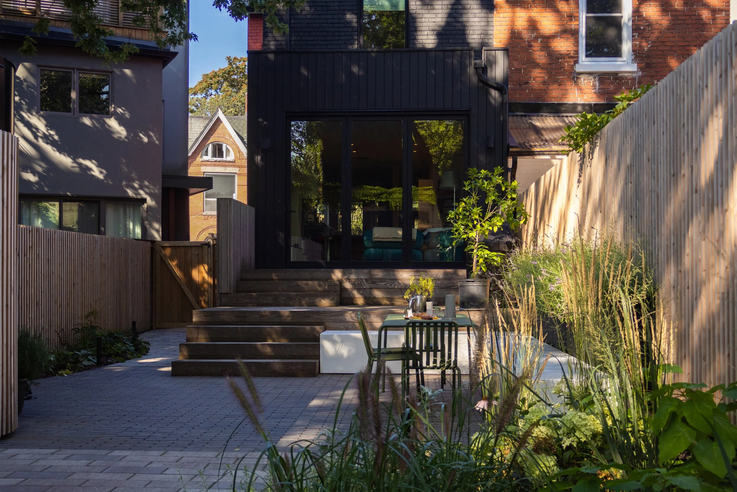 Lisgar Landscaping (12).jpg