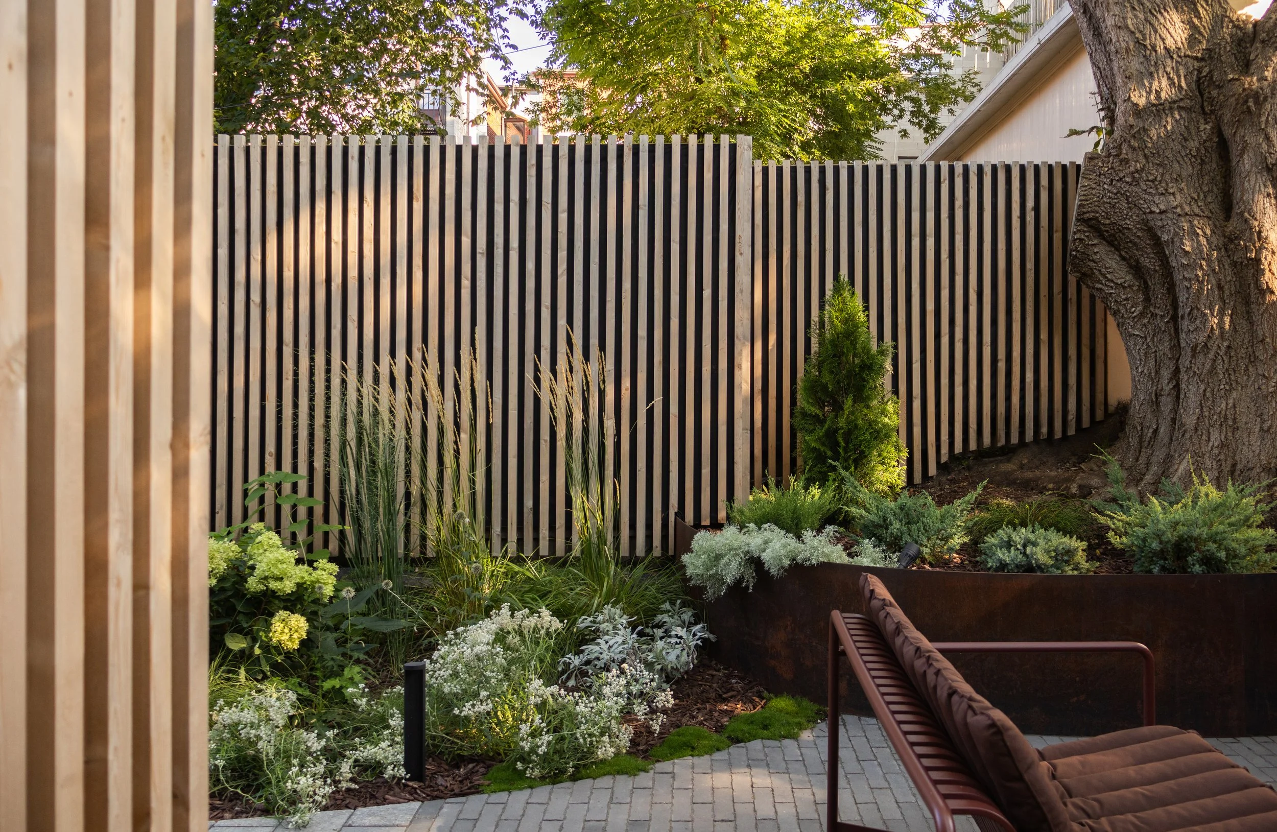 Lisgar Landscaping (11).jpg