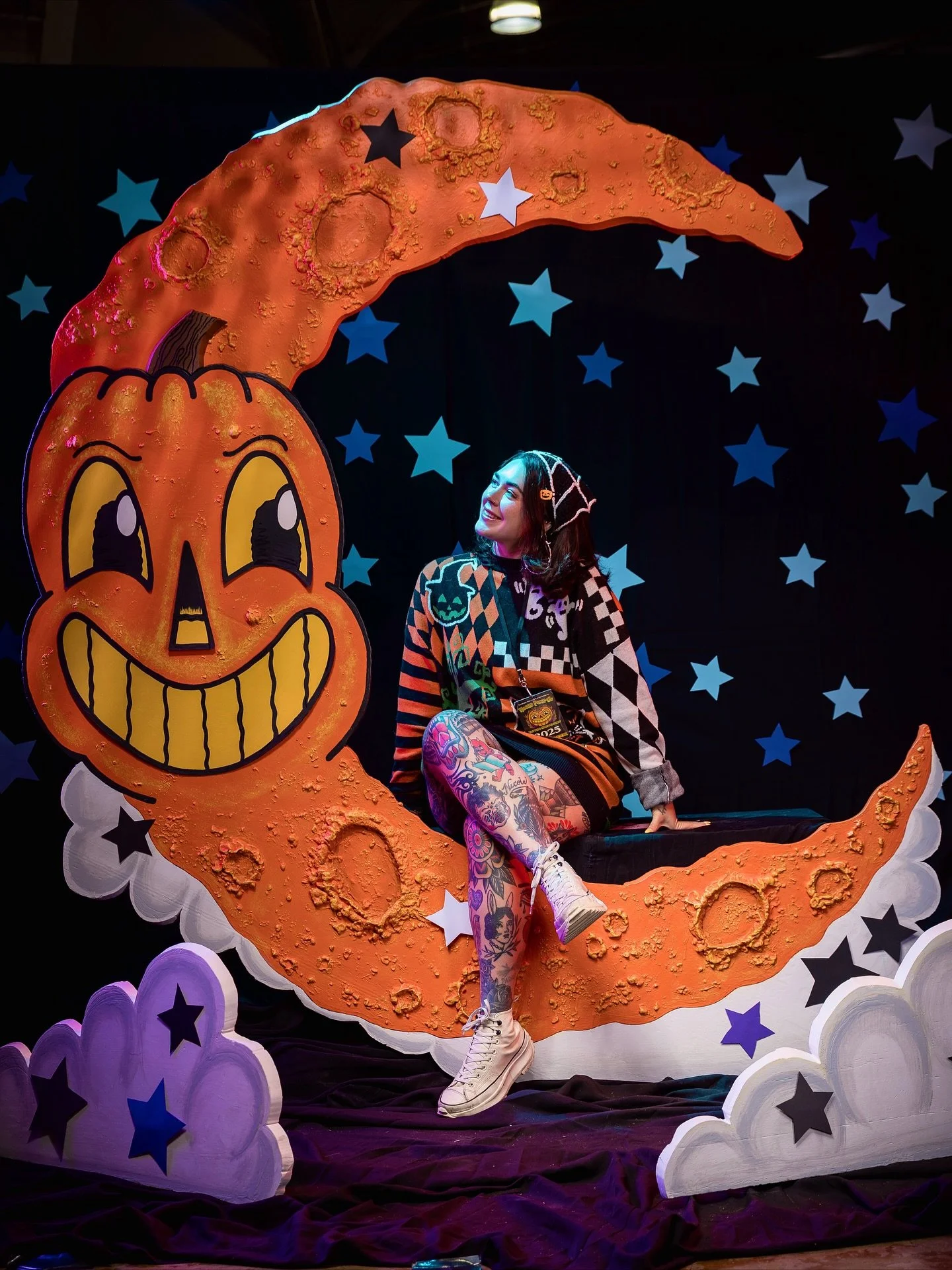 hocus poke-us I love you 🎃🕸️👻 thank you to everyone that got tattooed by me this weekend!! I did tattoos that I&rsquo;m so proud of, met so many wonderful tattoo artists, and overall had an incredible spooky lil weekend with my bestie //forever bo