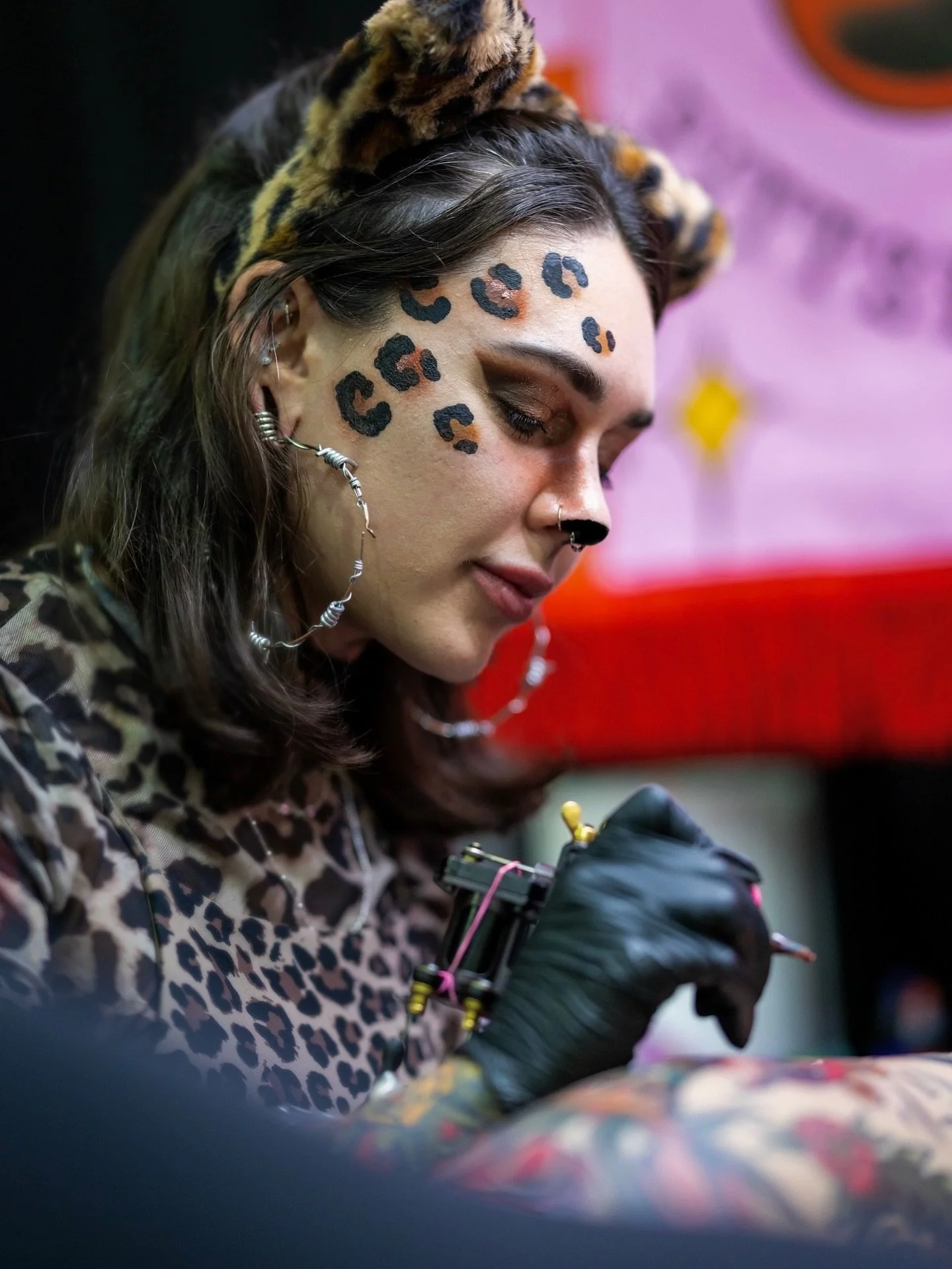 happy Halloween 🎃👻🦇🕷️🕸️ figured it was the perfect occasion to post this cutie photo of me in my leopard best for  the hocus poke-us convention! I miss it already 🫶 are you dressing up this year? what as? 

I hope everyone has a safe night toni