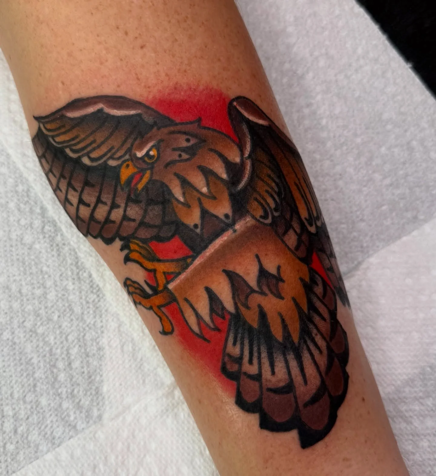 red tailed hawk off of my flash for Erik! I had such a wonderful time tattooing this one, swipe to see the part that wraps a bit ✨ thank you so much for your patience and trust! I hope it healed up well for you! 

link is in my bio to book in! I can&