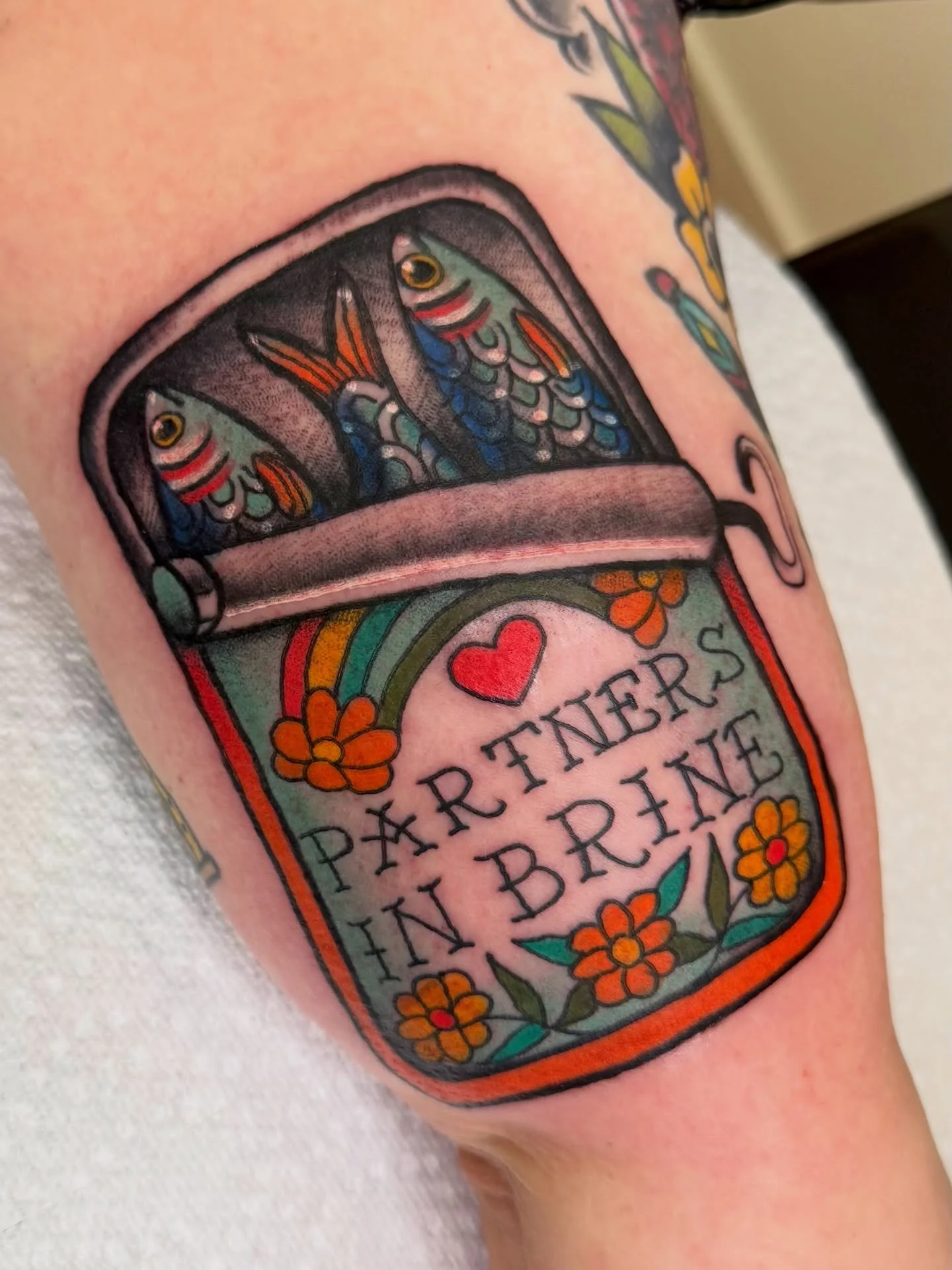 this one&rsquo;s for my fish wife tinned fish girlies just in time for Valentine&rsquo;s Day 🐟🌼🌈 thank you Jess for your trust with this one! It was so lovely to meet, tattoo and spend part of your birthday with you! happy healing! 

link is in my