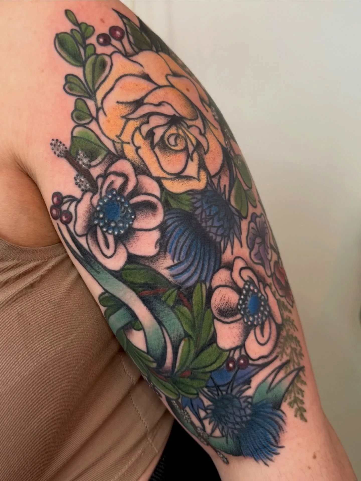 an ode to Lindsay&rsquo;s wedding bouquet and her husbands boutonni&egrave;re 💐 half fresh and half healed :-) thank you so much for your trust with this one! It was so lovely to tattoo you again and catch up! made to flow around another one we did 