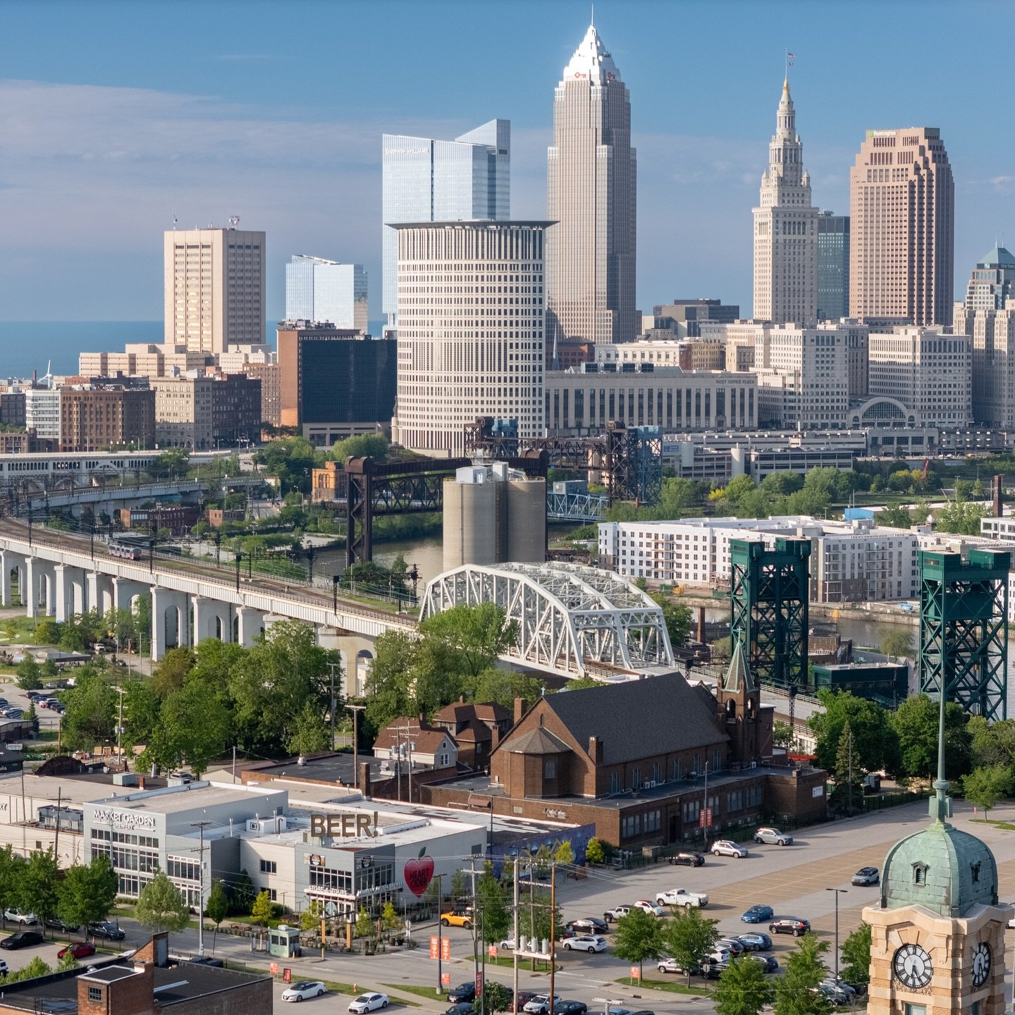 Just look for the big beer sign and you&rsquo;ll find us! 🍻

Buy Local BEER!

#cleveland #ohiocity #clevelandohio #thelandforlife