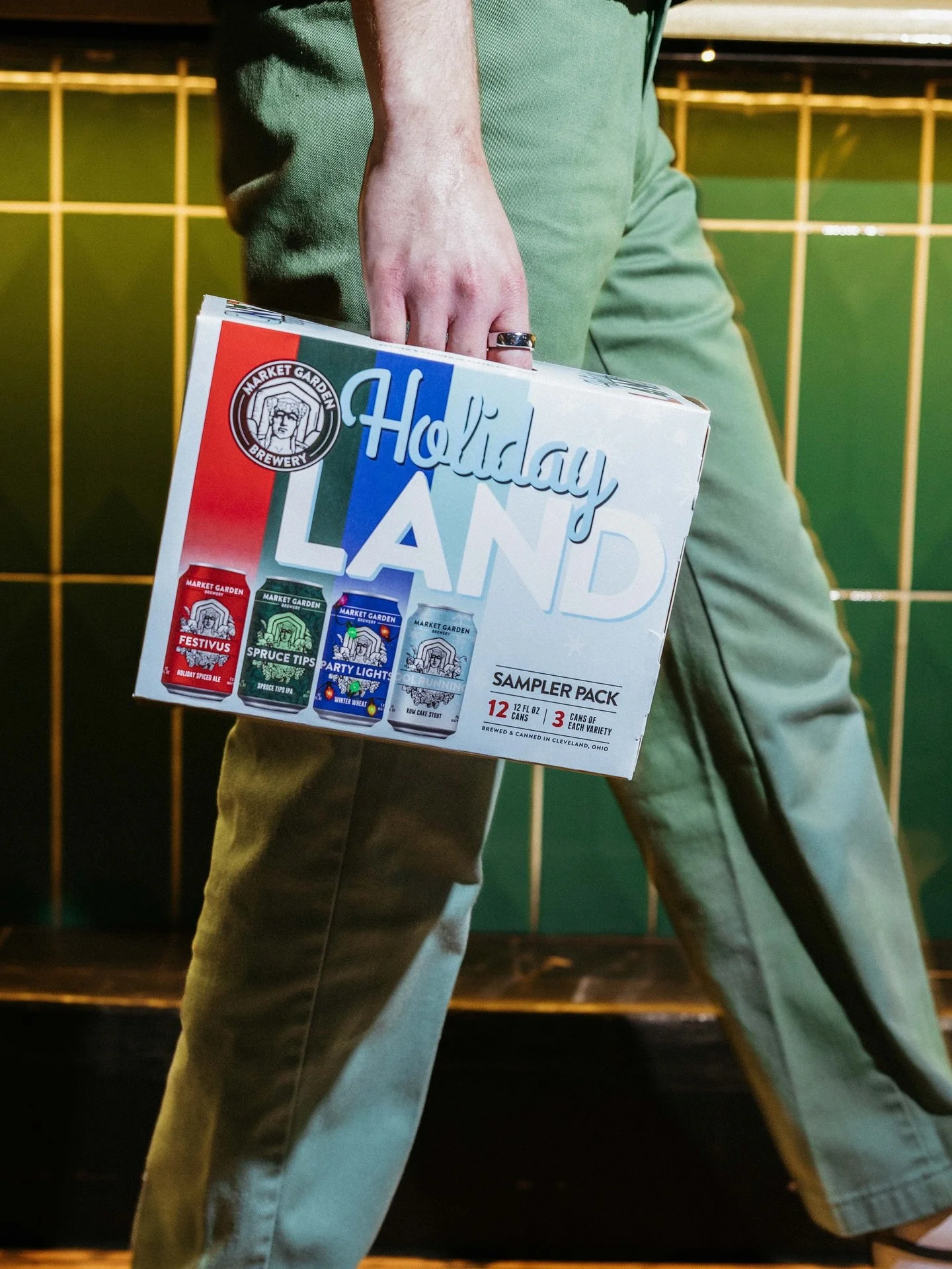 Dreaming a Holiday Land dream! 🤍💙💚❤️

Market Garden Brewery Holiday Land 12pk is now available in our distribution footprint and available at @irishtownbendtaproom 🍻

Our fan favorite brews are back for your craft beer delight. Cool Runnings Rum 