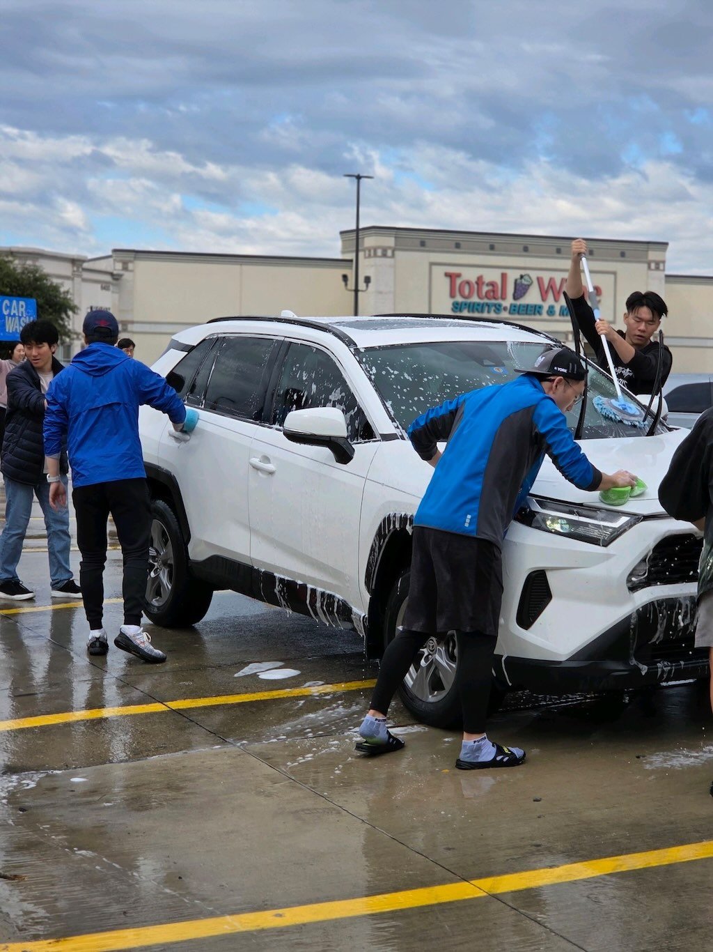korean southwestern baptist uganda missions carwash chickfila park.jpg