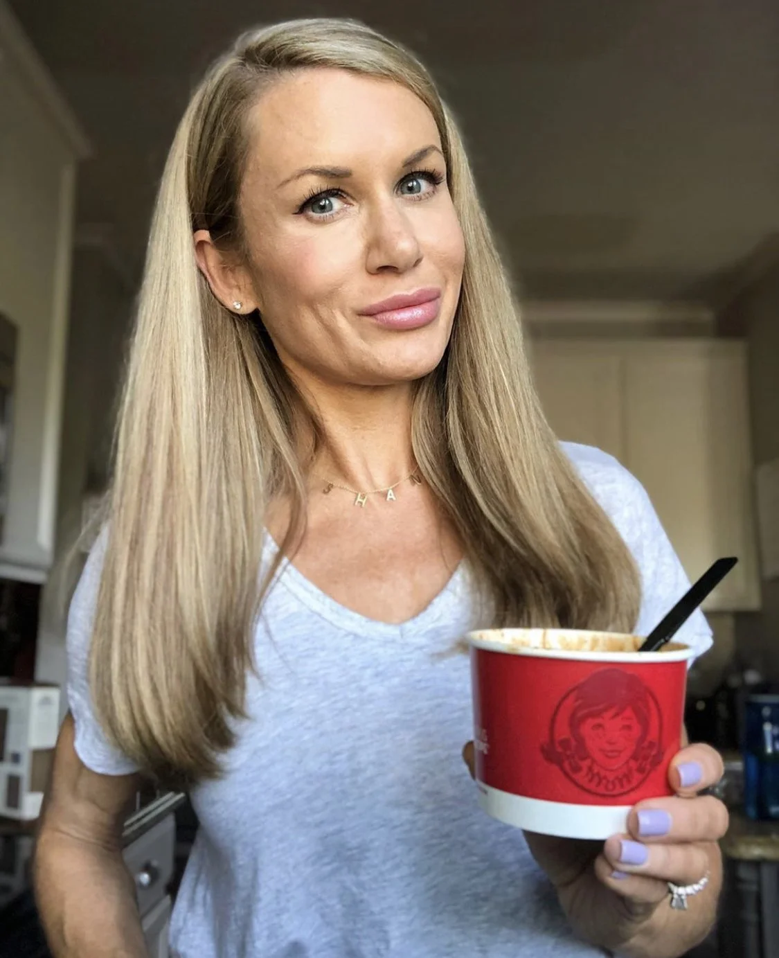 DIET &amp; EATING OUT